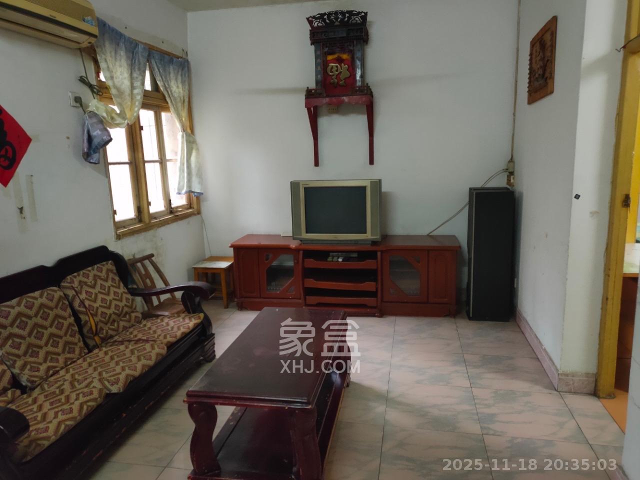 长沙启动器厂宿舍  2室2厅1卫    1200.0元/月