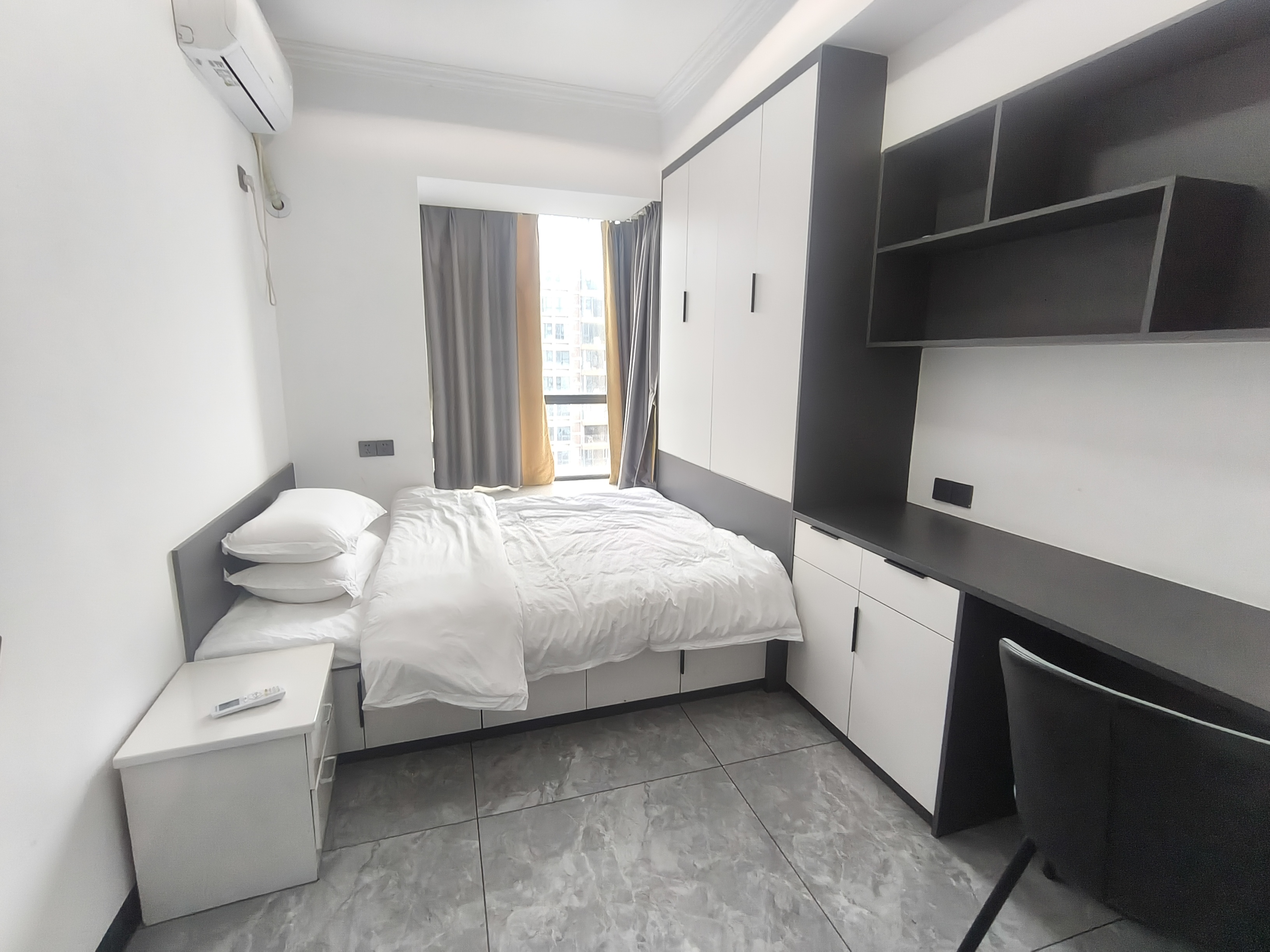 靛达广场  1室0厅0卫    2750.0元/月室内图