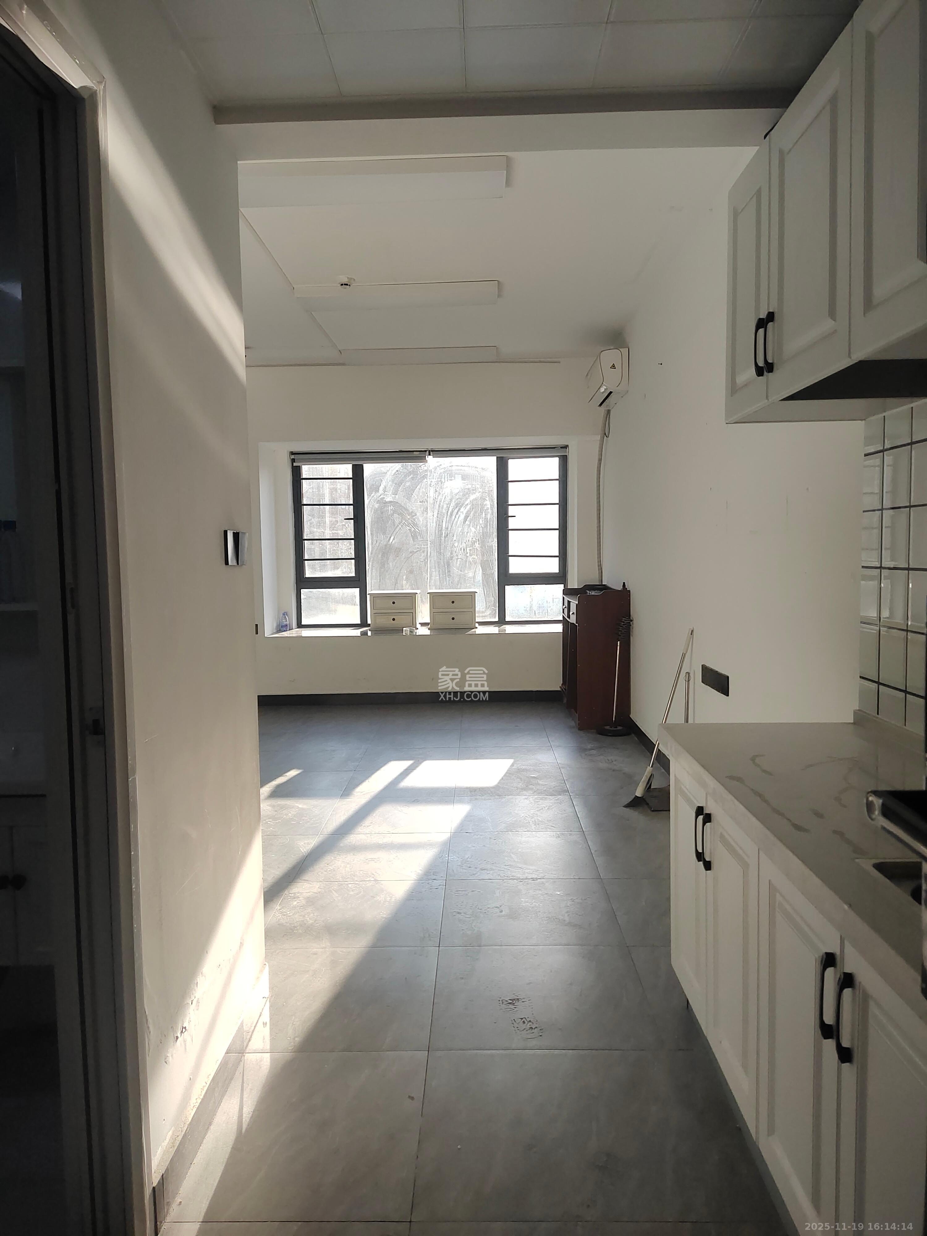 青年才郡（盈安大厦）  1室1厅1卫    1700.0元/月室内图