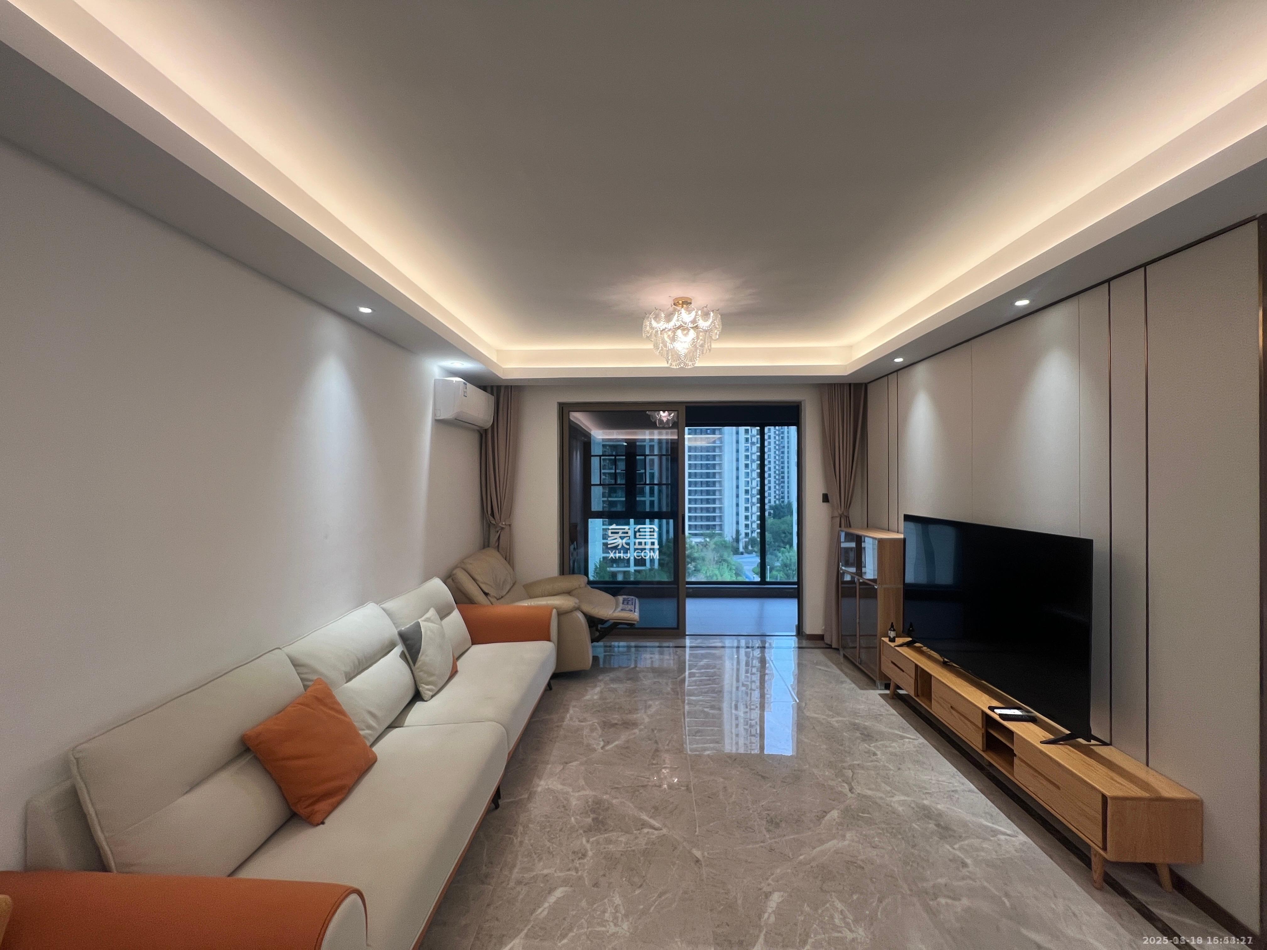 旭辉雨花郡  1室0厅0卫    3800.0元/月室内图1