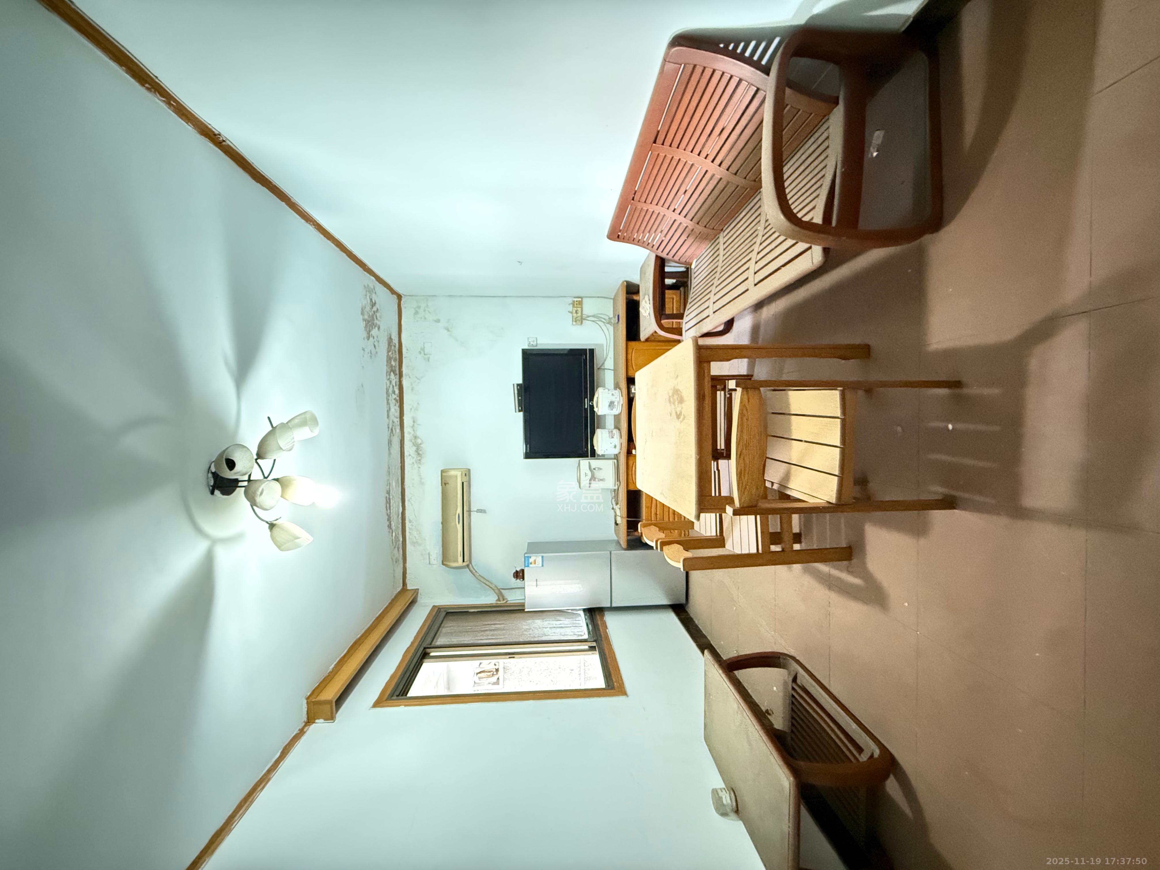 人民新村 3室1厅1卫 1600.0元/月 人民新村 3室1厅1卫 1600.0元/月室内图