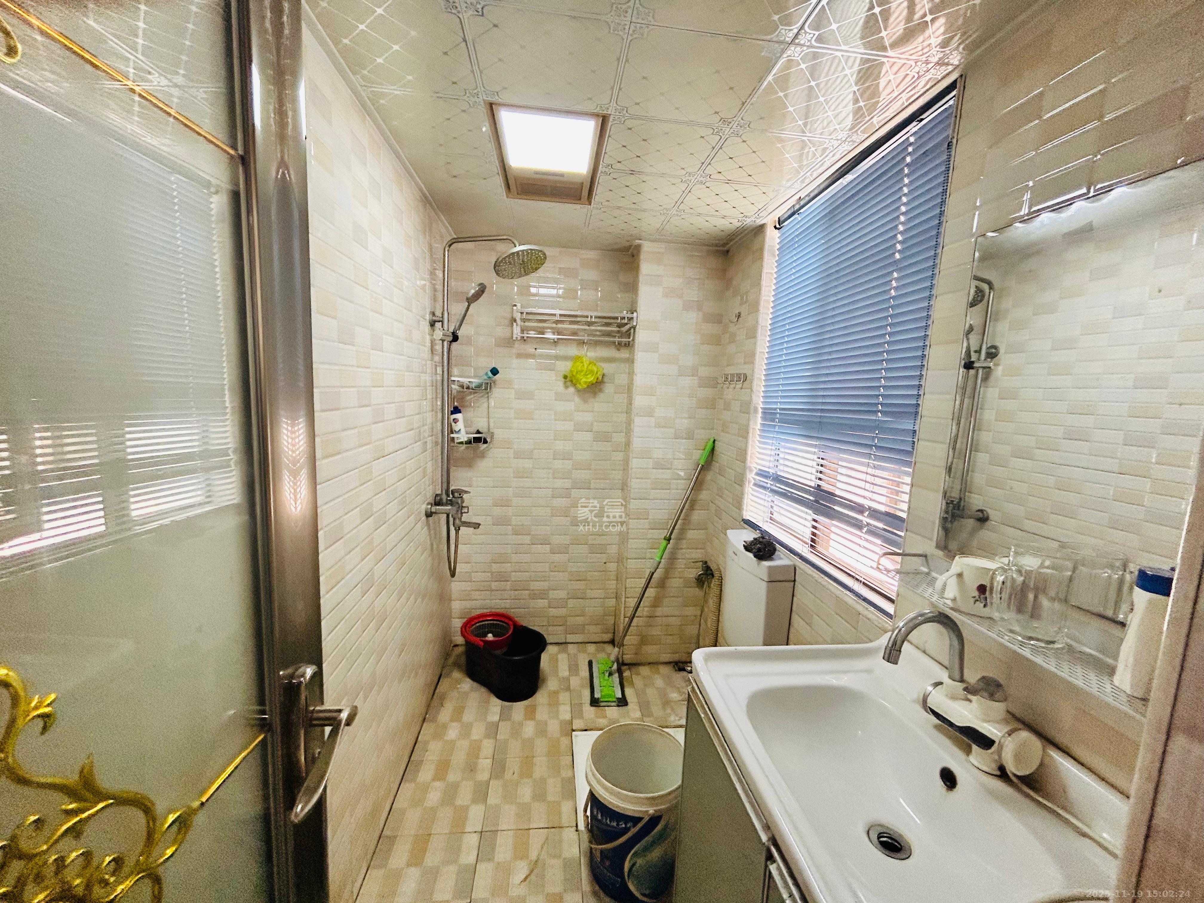 金房奥斯卡  3室2厅2卫    2500.0元/月室内图