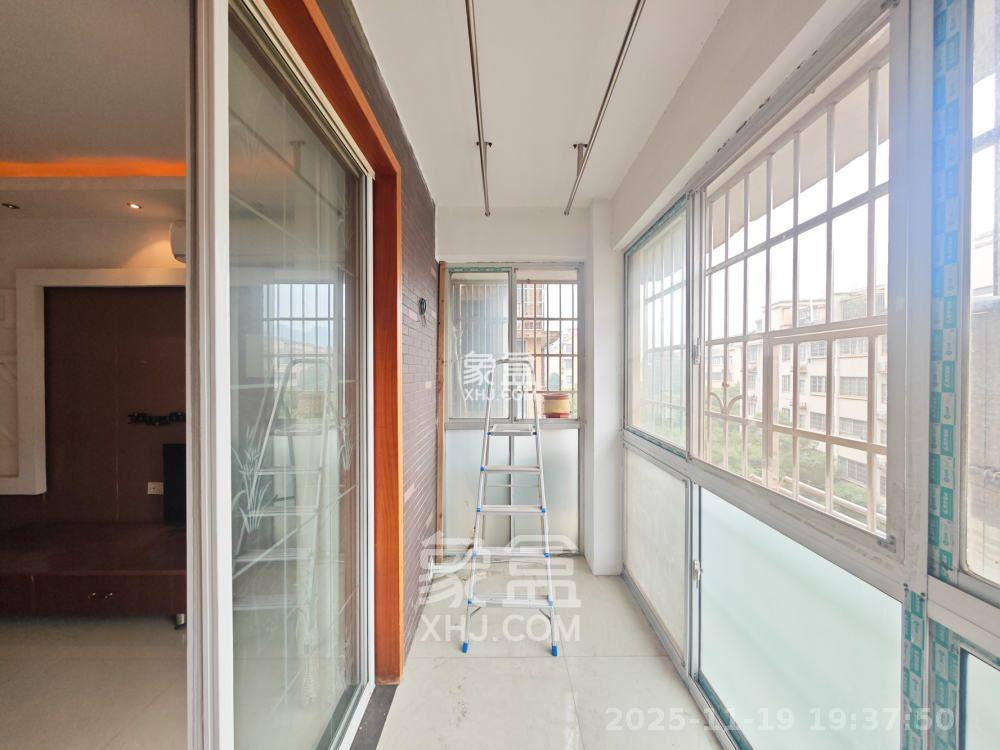 鄱阳小区 1室0厅0卫 1400.0元/月 鄱阳小区 1室0厅0卫 1400.0元/月室内图