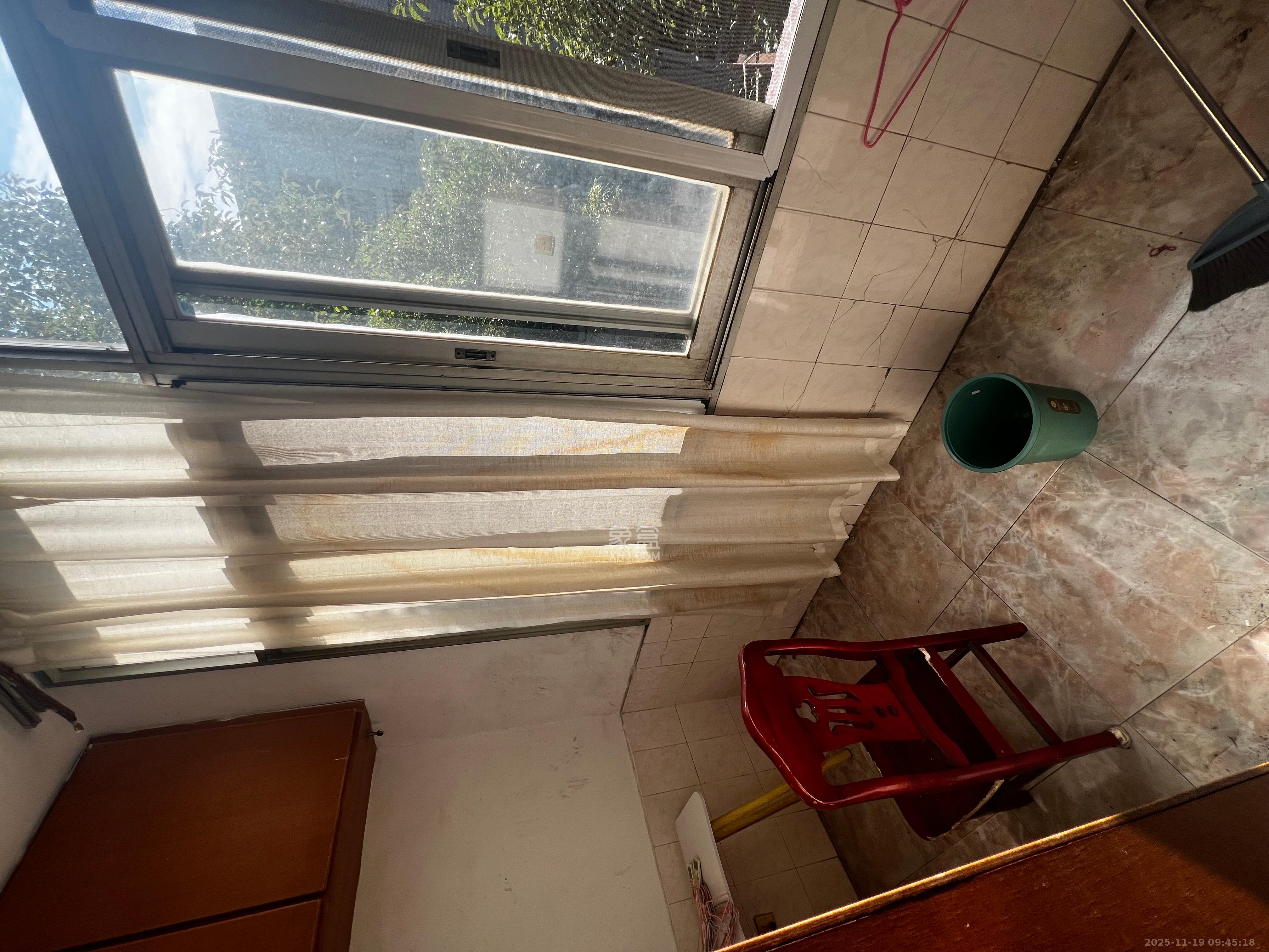 向韶村 1室1厅1卫 1300.0元/月 向韶村 1室1厅1卫 1300.0元/月室内图