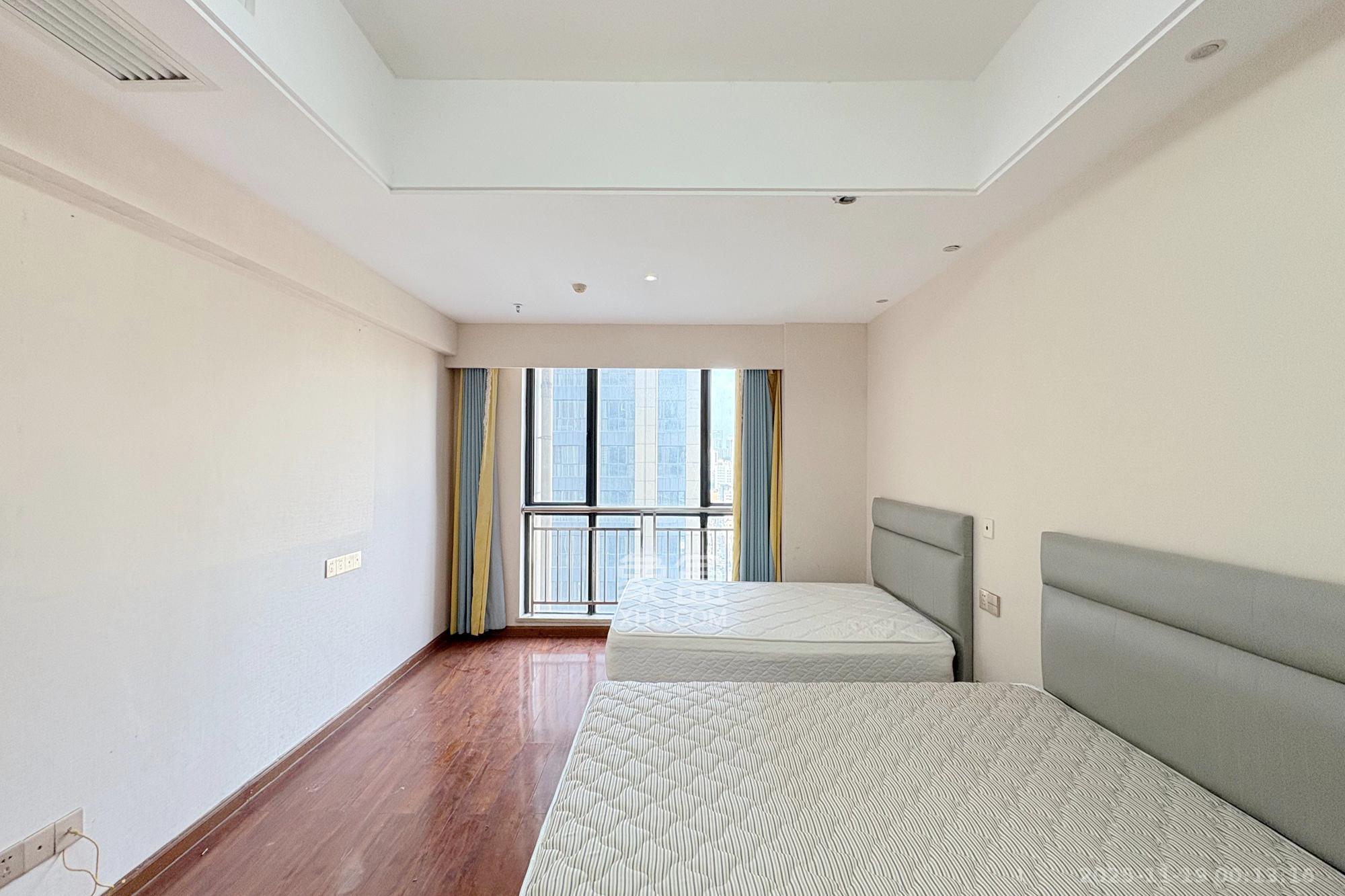 五一钻界  1室1厅1卫    45.0万