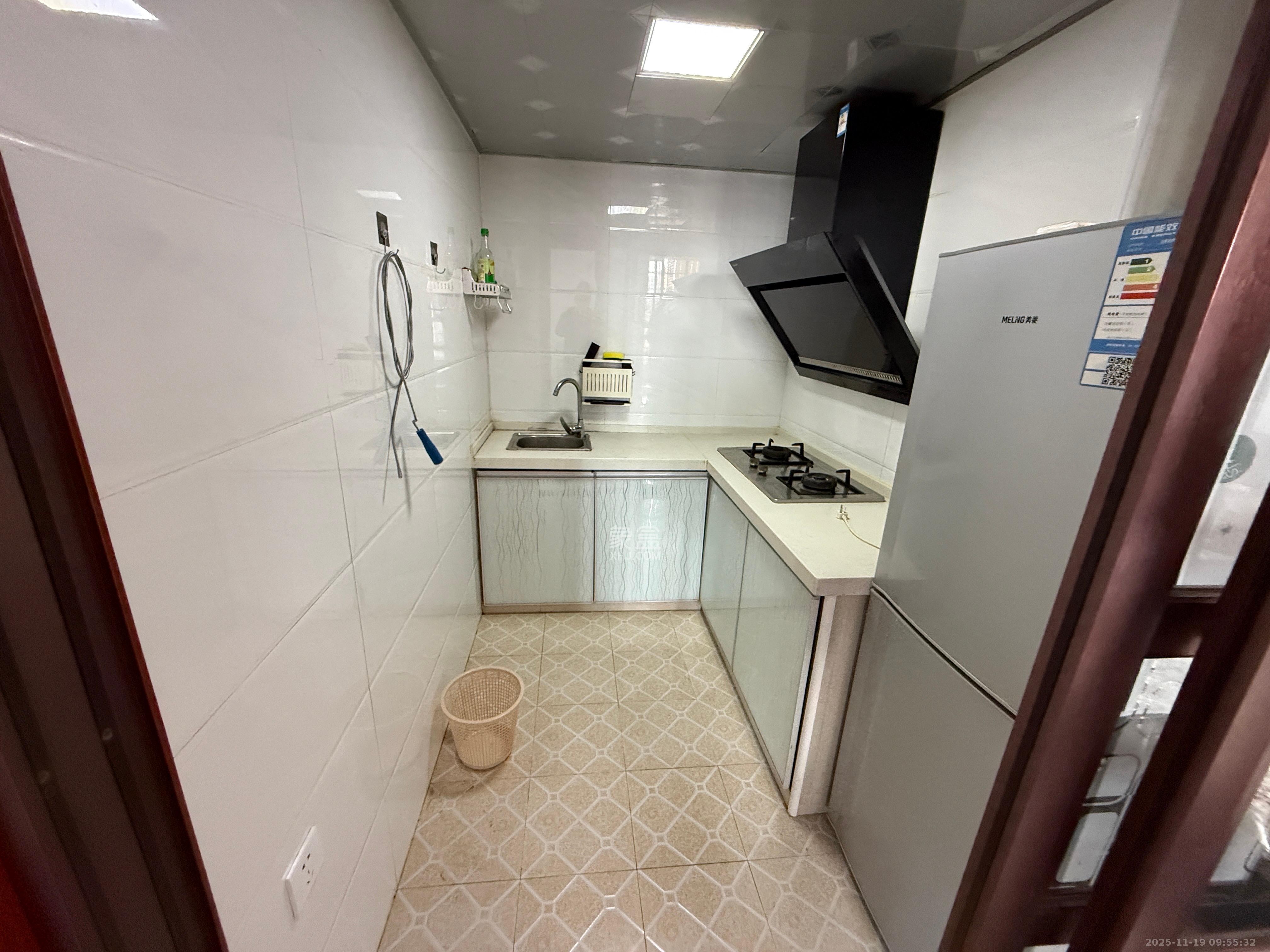 观沙嘉园  2室2厅1卫    1800.0元/月室内图