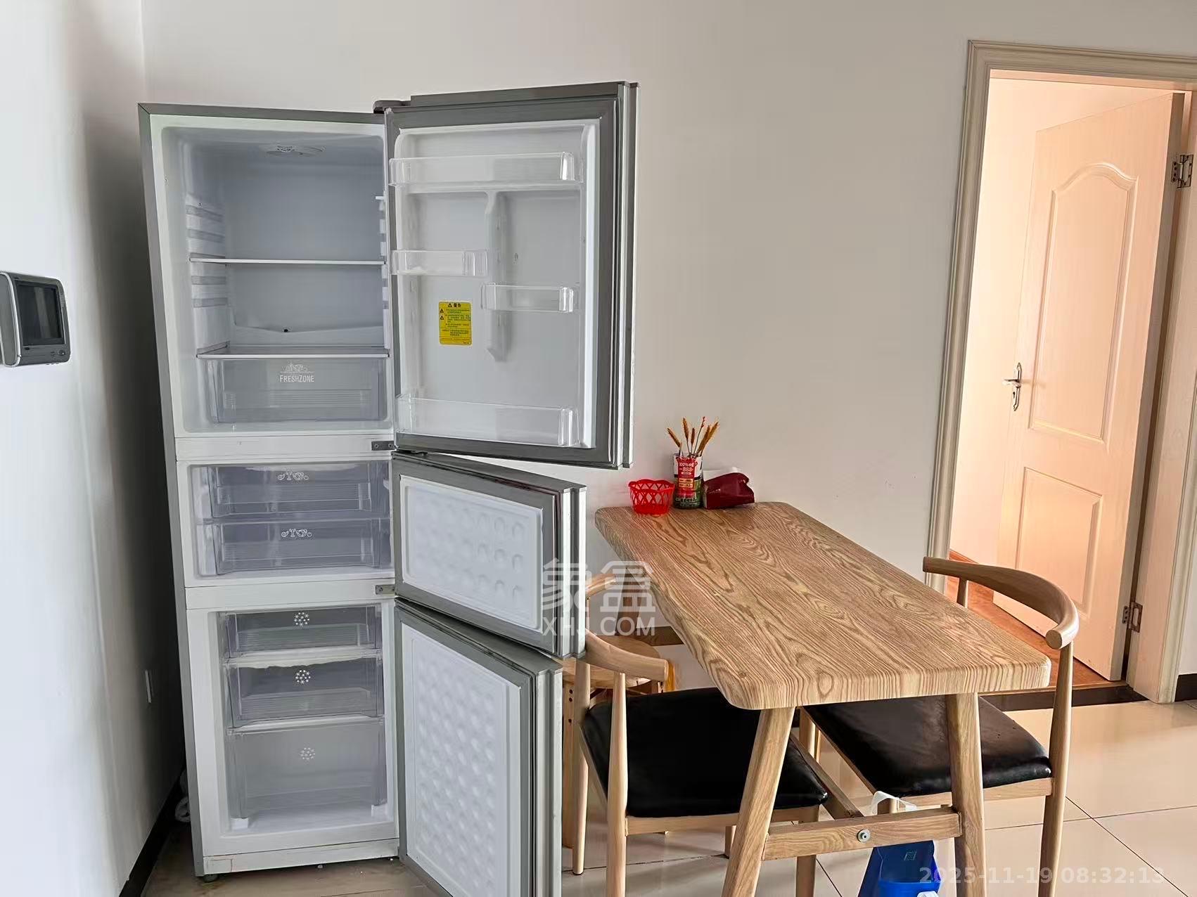 优山美地  2室1厅1卫    2000.0元/月室内图