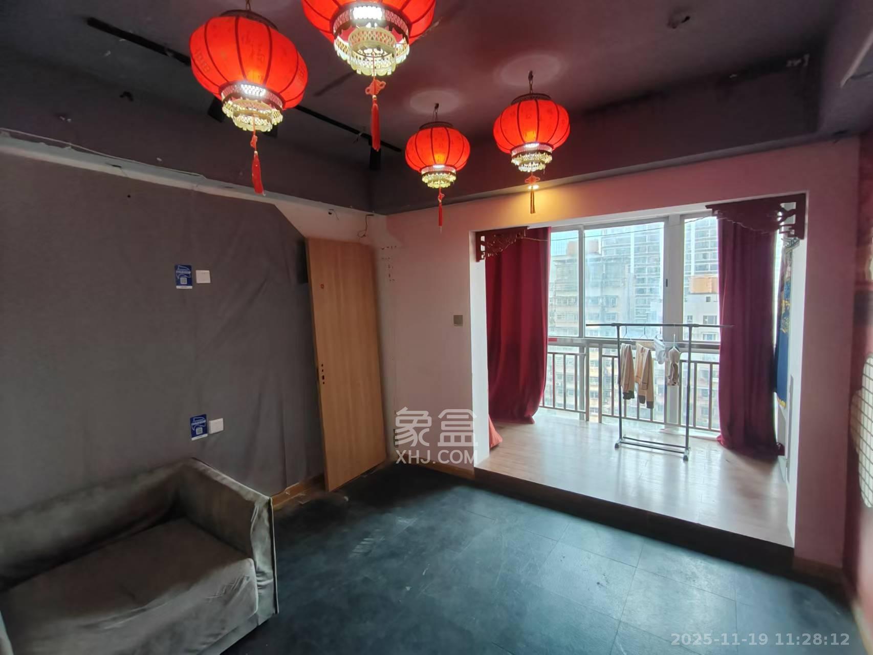 新世界百货(湖南供销大厦) 5室1厅1卫 7000.0元/月 新世界百货(湖南供销大厦) 5室1厅1卫 7000.0元/月室内图