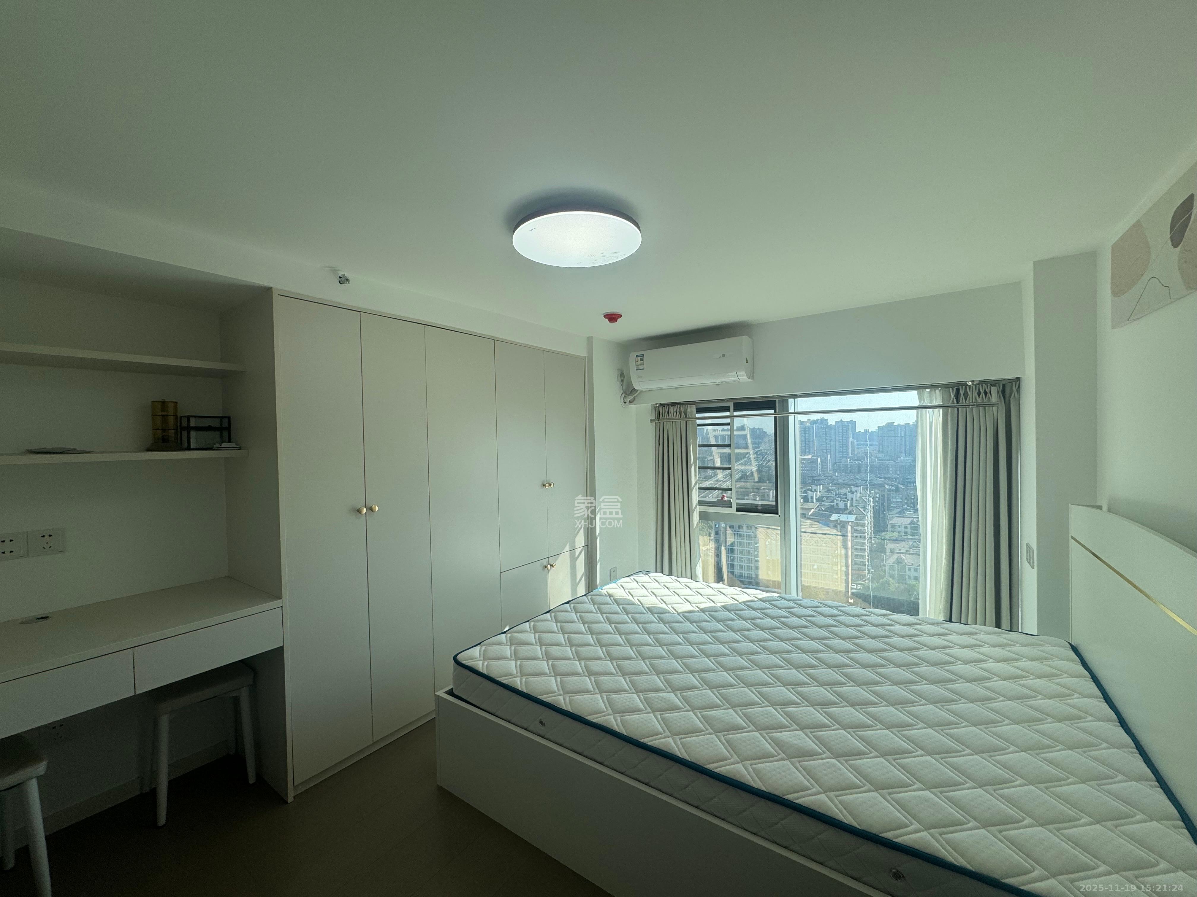 卓越伊景寓 1室0厅0卫 2300.0元/月 卓越伊景寓 1室0厅0卫 2300.0元/月室内图