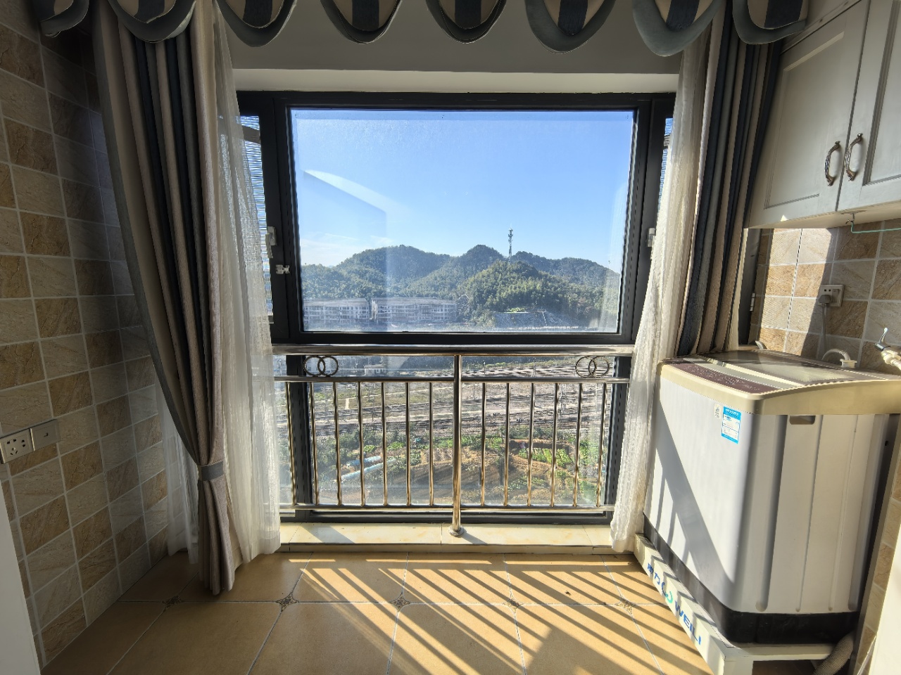 富兴嘉城  2室2厅1卫    1200.0元/月室内图