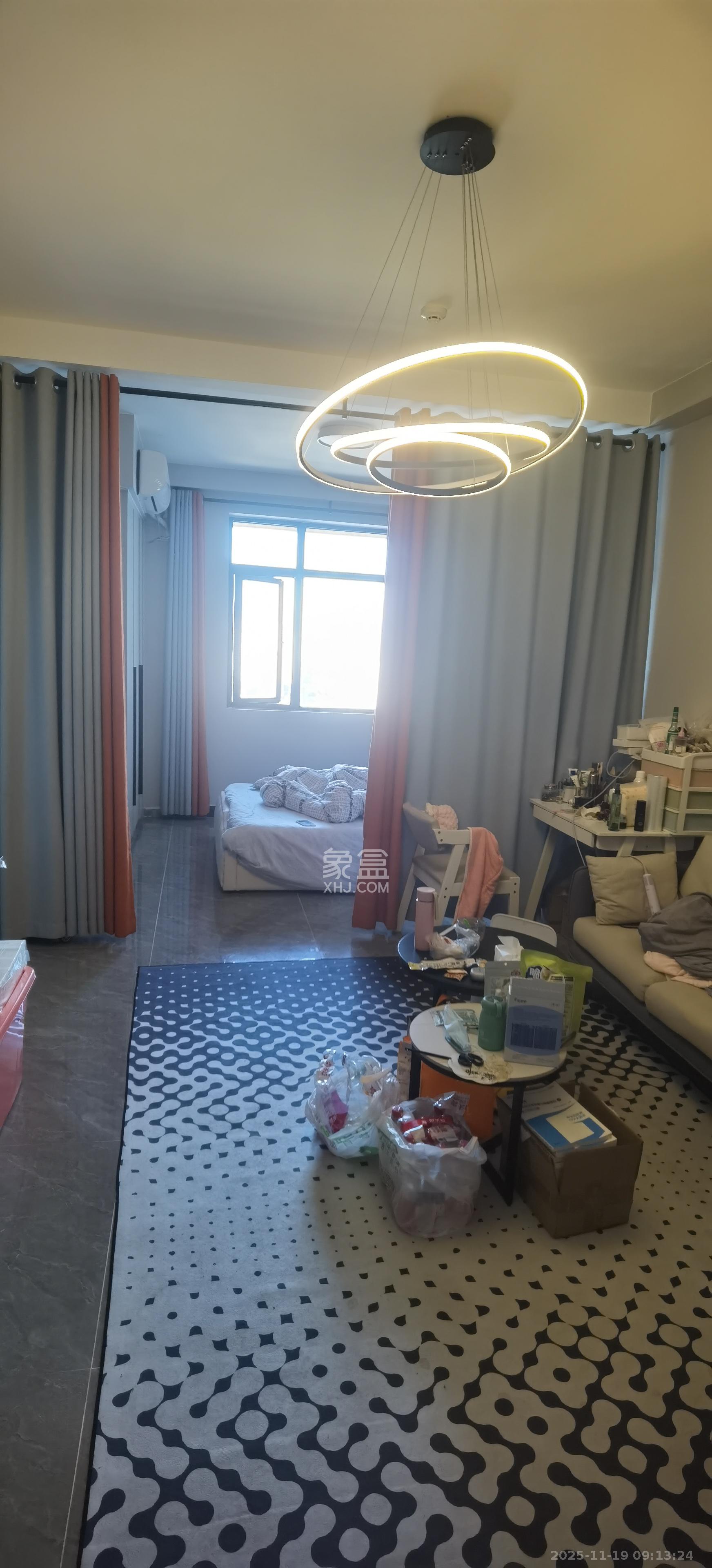 鑫远杰座  1室1厅1卫    1500.0元/月