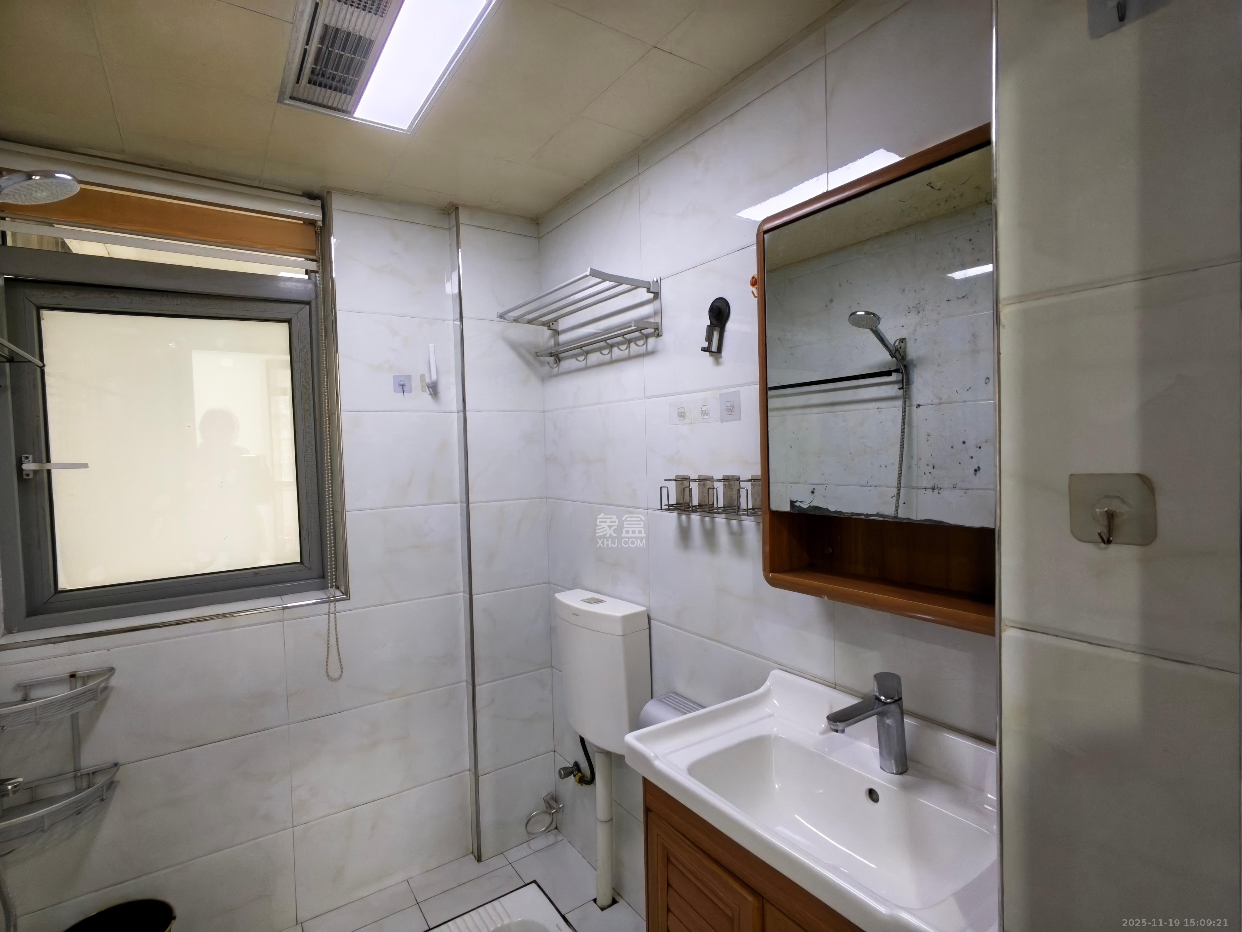 钱隆世家 3室2厅1卫 2000.0元/月 钱隆世家 3室2厅1卫 2000.0元/月室内图