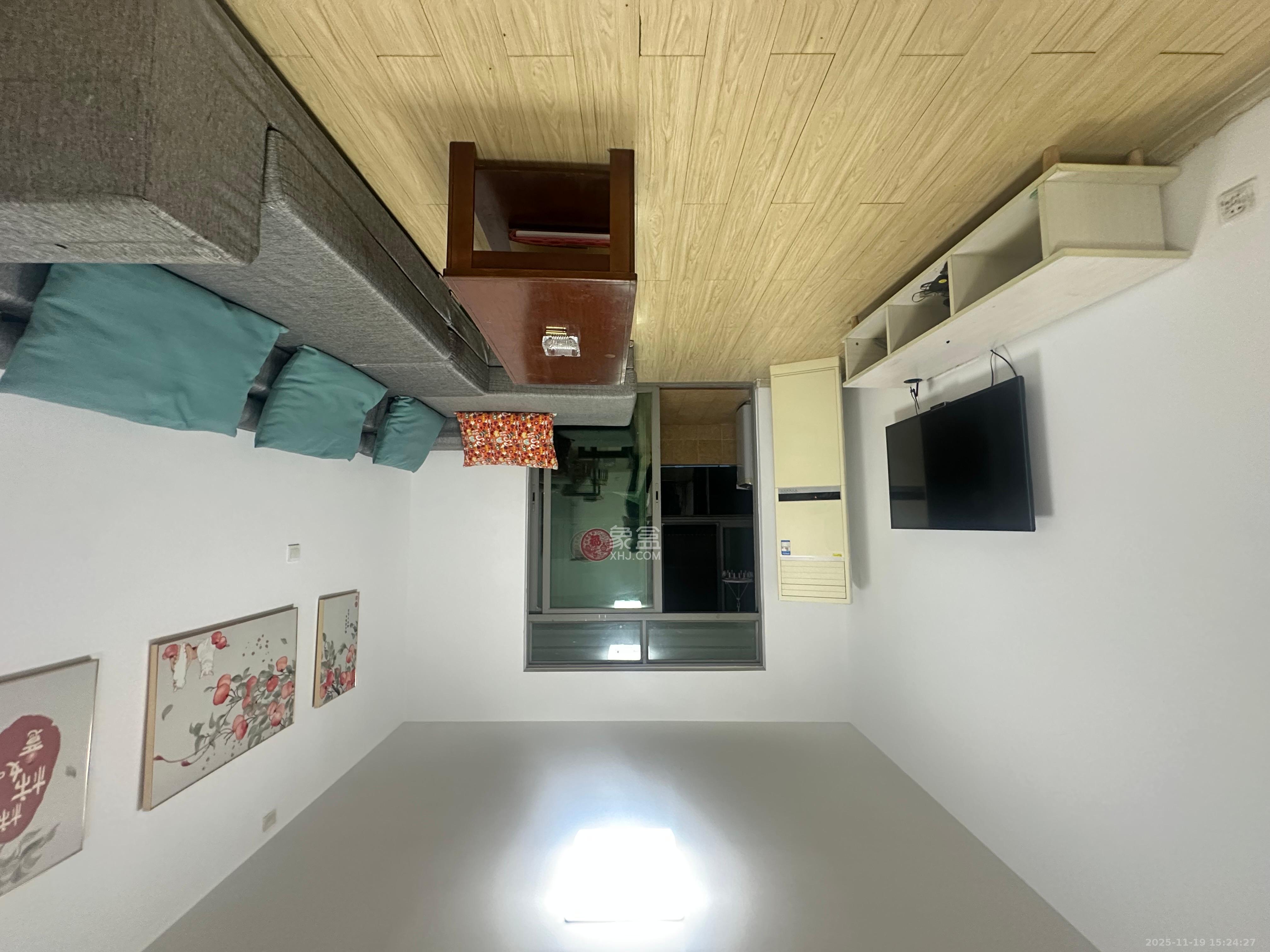 新城新世界一二三期 2室2厅1卫 2100.0元/月 新城新世界一二三期 2室2厅1卫 2100.0元/月室内图