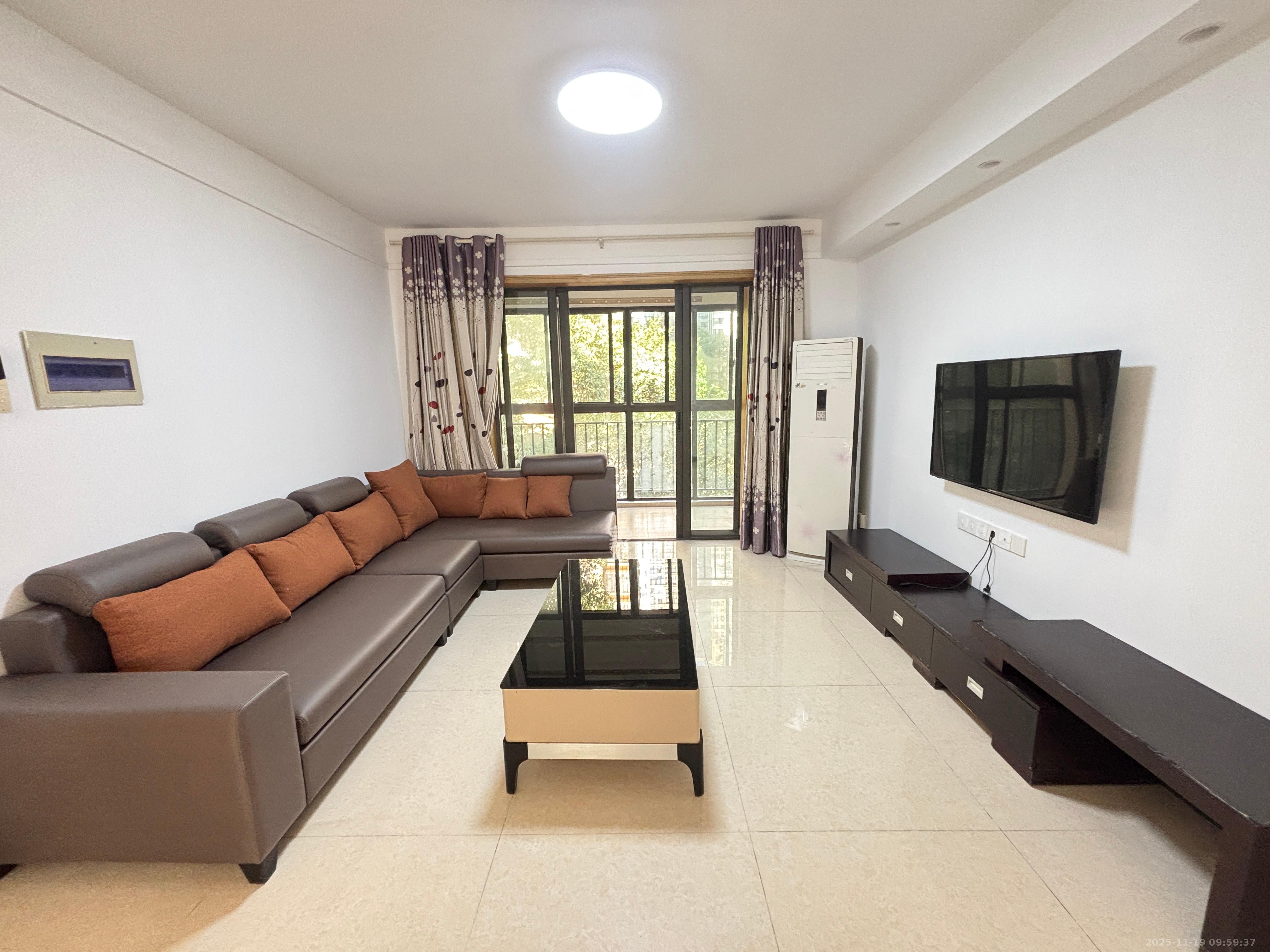 钱隆樽品(一、二、三期) 3室2厅2卫 2400.0元/月 钱隆樽品(一、二、三期) 3室2厅2卫 2400.0元/月室内图