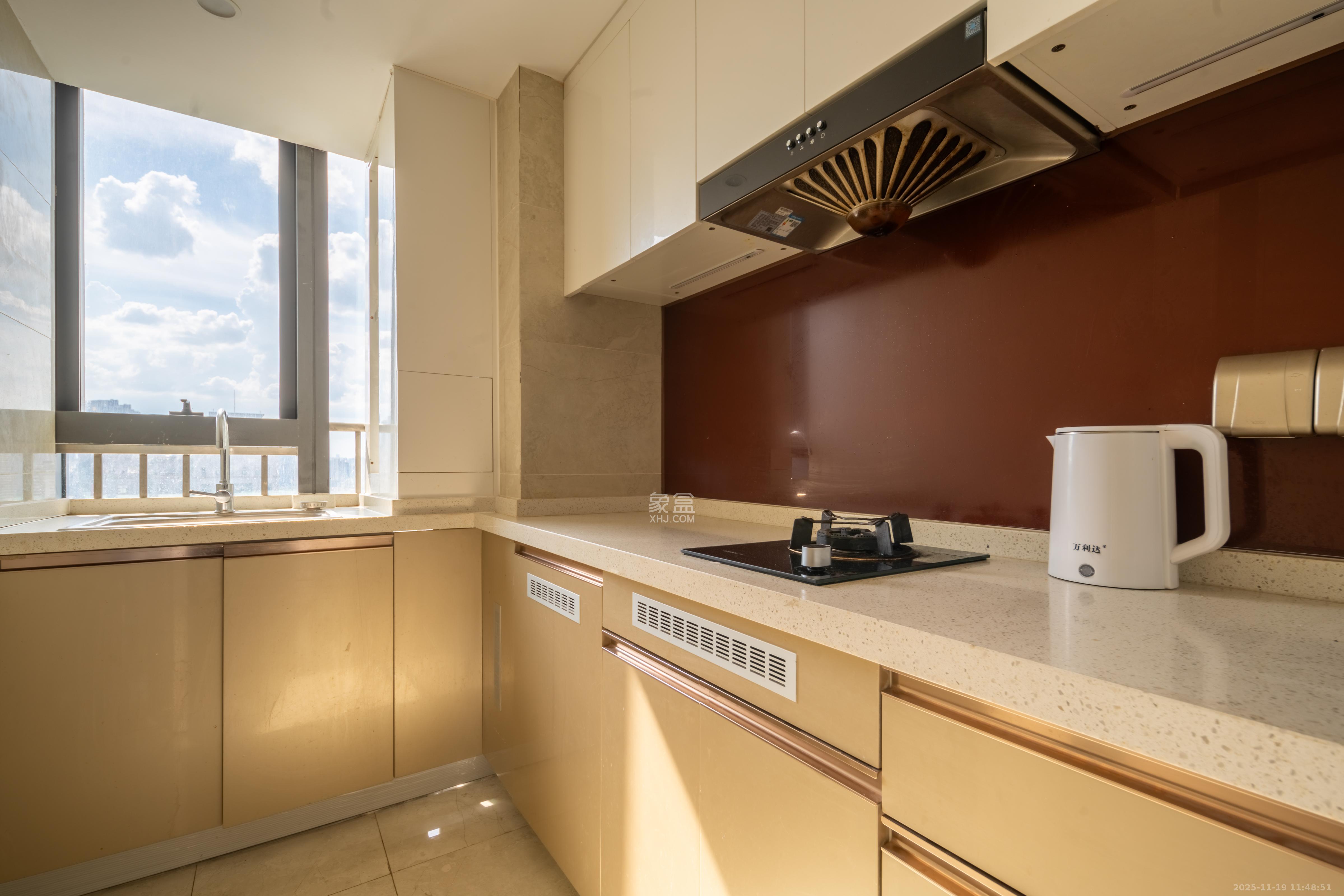 华远华时代  2室1厅1卫    3200.0元/月