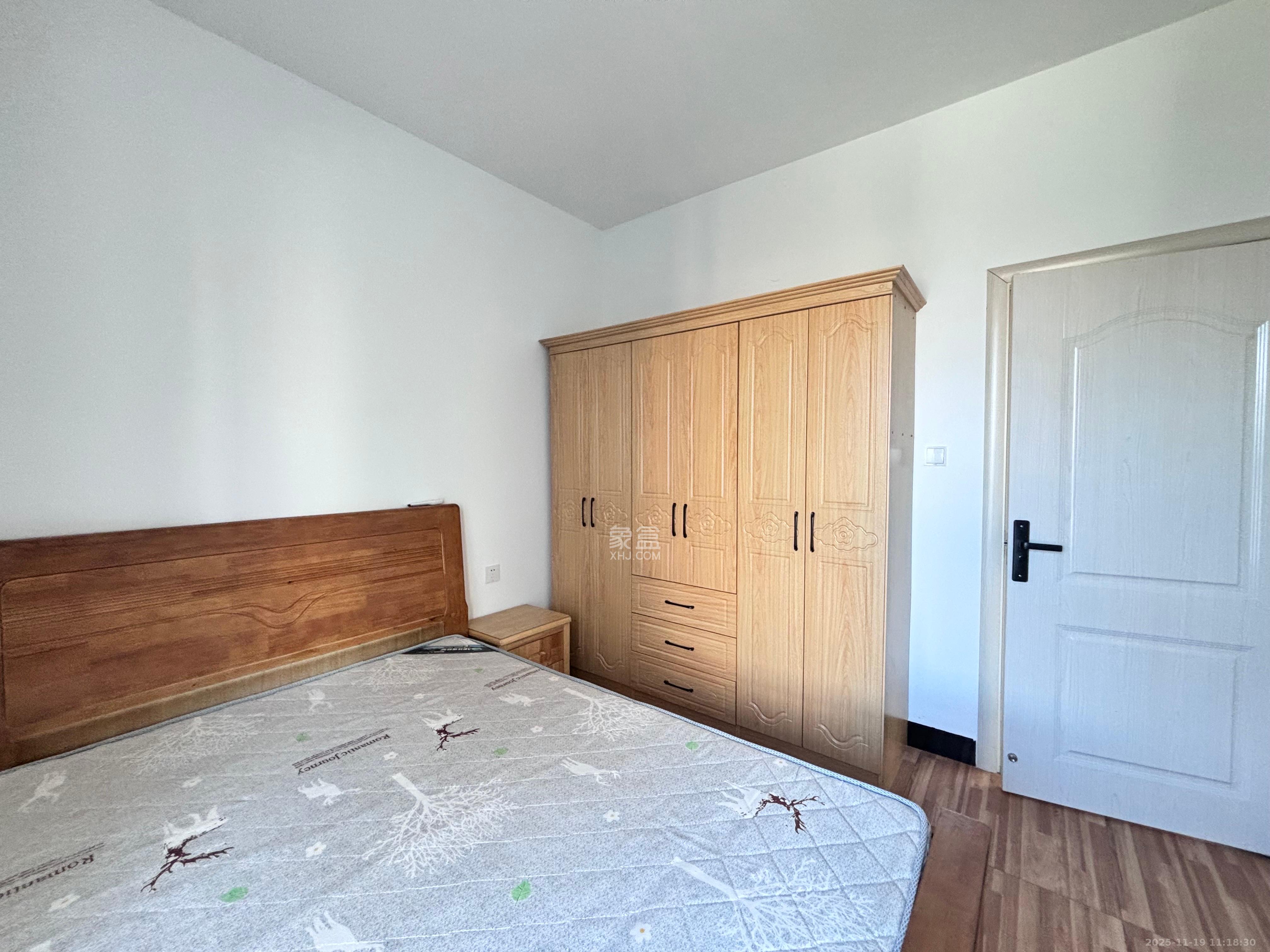 创元时代(成兴景苑) 4室2厅2卫 2800.0元/月 创元时代(成兴景苑) 4室2厅2卫 2800.0元/月室内图