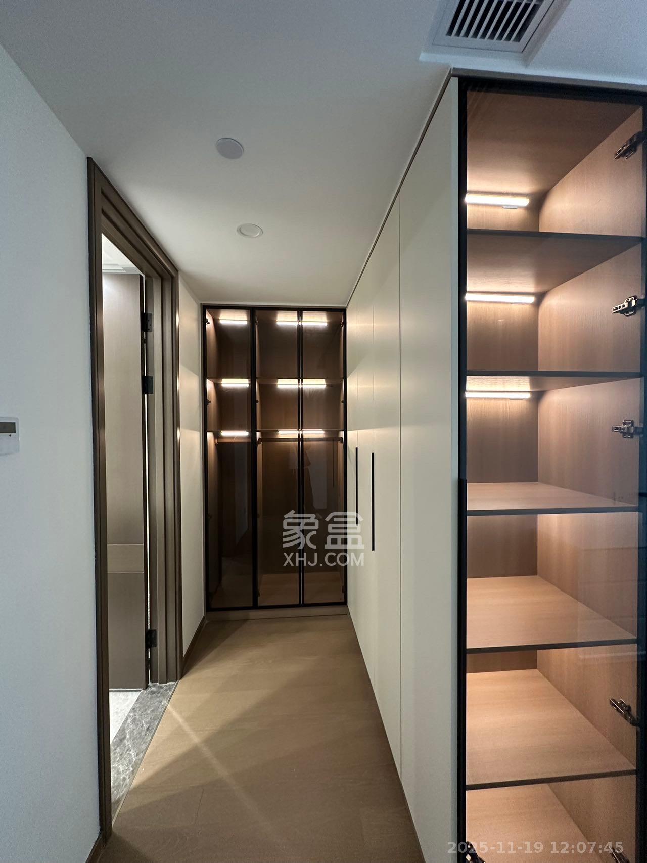 滨江府1913 4室2厅2卫 9800.0元/月 滨江府1913 4室2厅2卫 9800.0元/月室内图