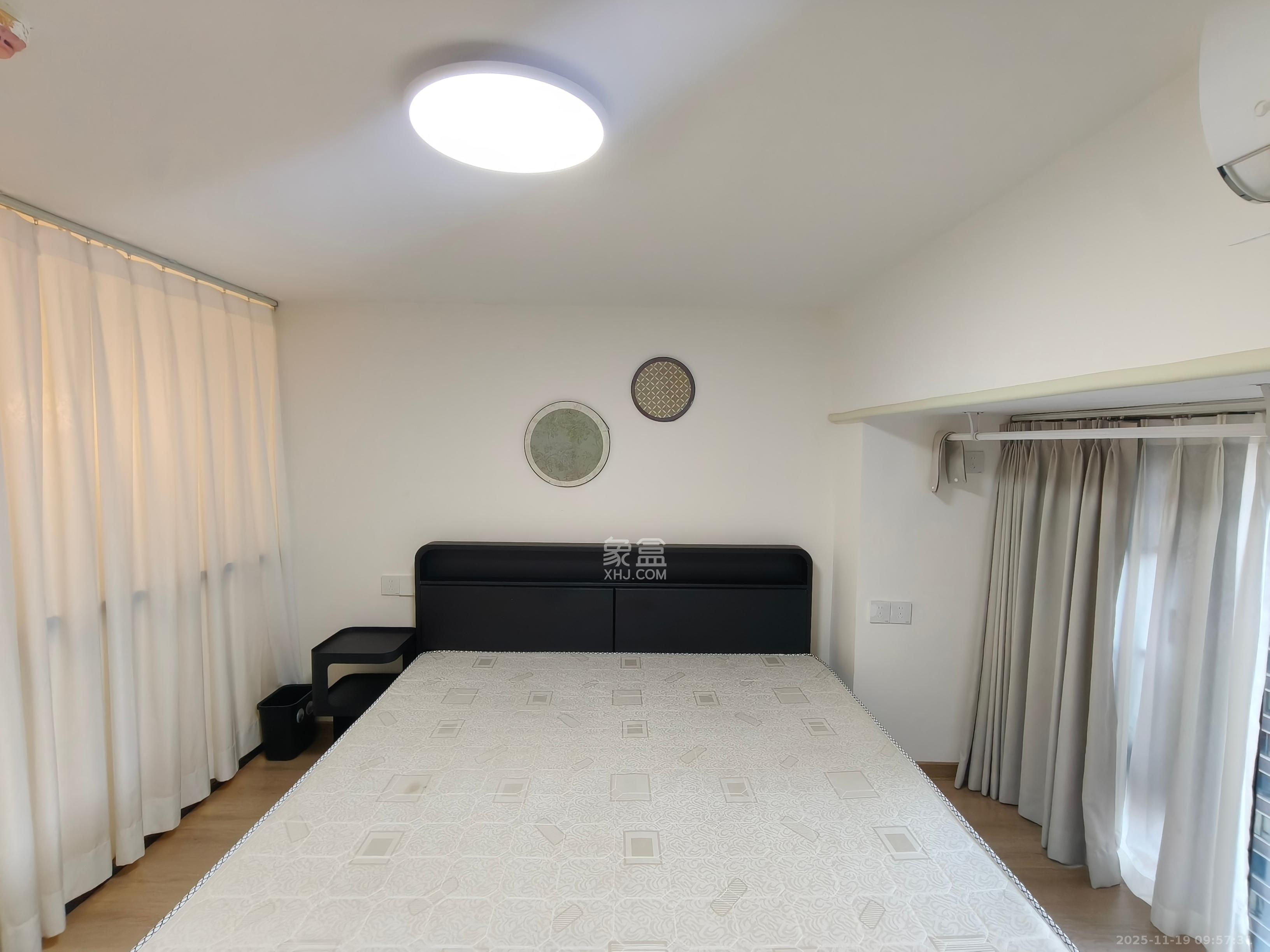 龙湖铂金岛 2室1厅1卫 2400.0元/月 龙湖铂金岛 2室1厅1卫 2400.0元/月室内图