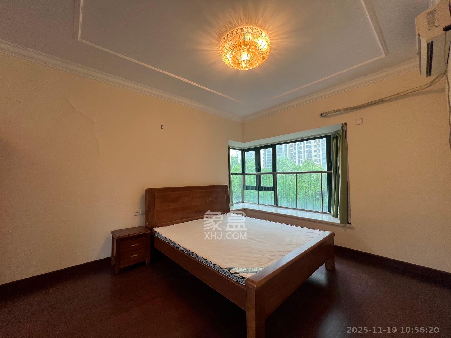 恒大雅苑  3室2厅2卫    2300.0元/月室内图