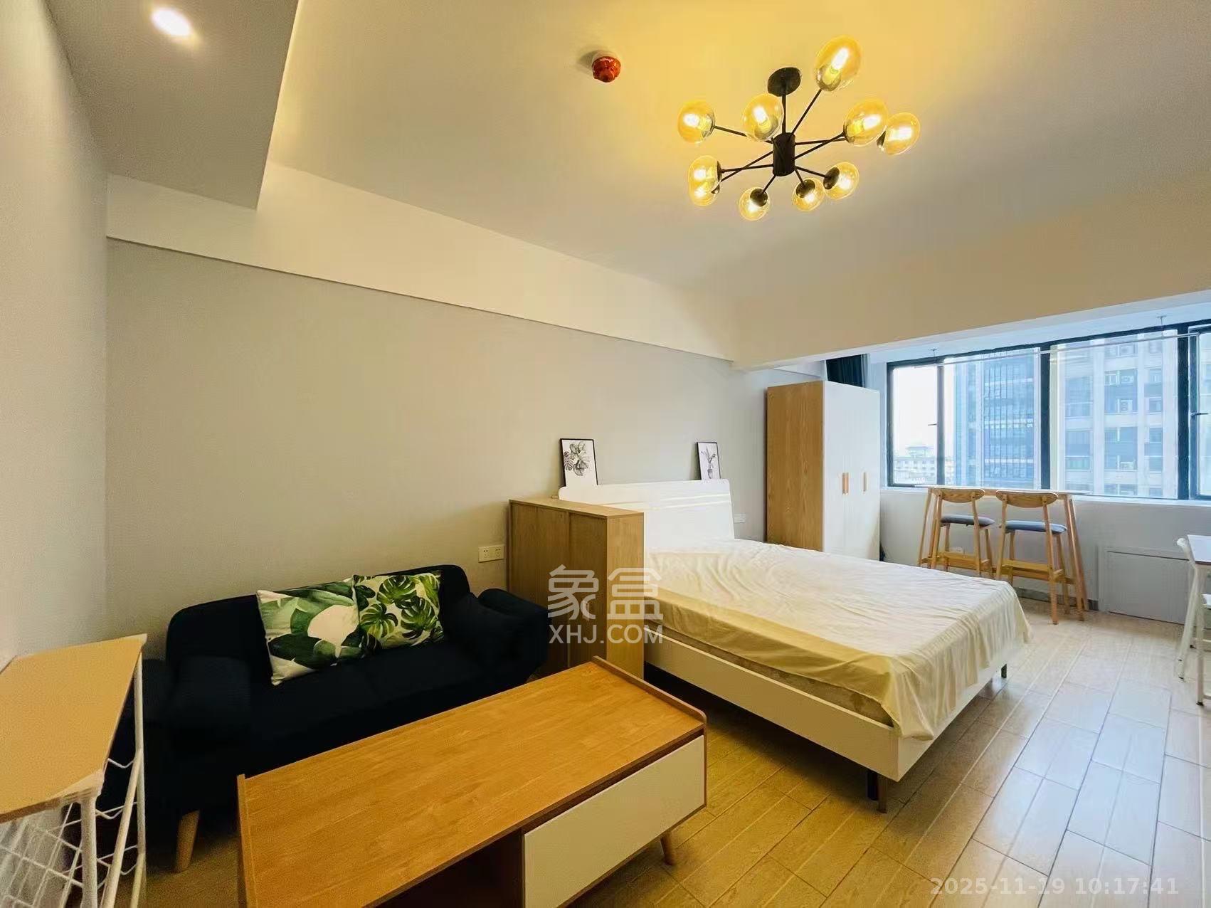 观园国际公寓  1室0厅1卫    1800.0元/月