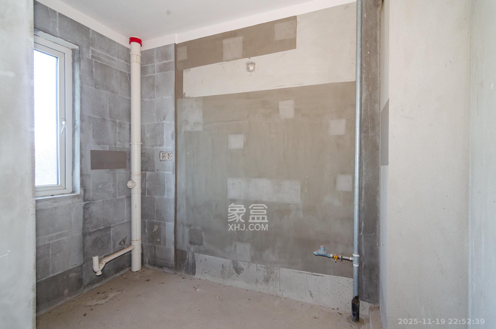 金地三千府（金地湖山樾、金地自在城）  3室2厅1卫    60.0万厨房