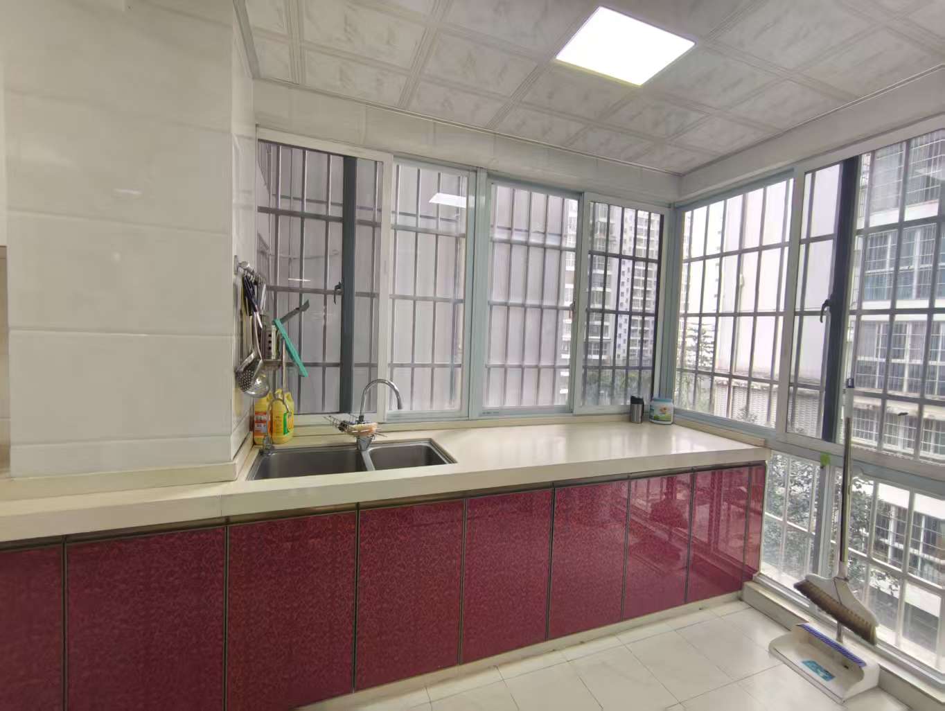 海航城  4室2厅2卫    160.0万室内图