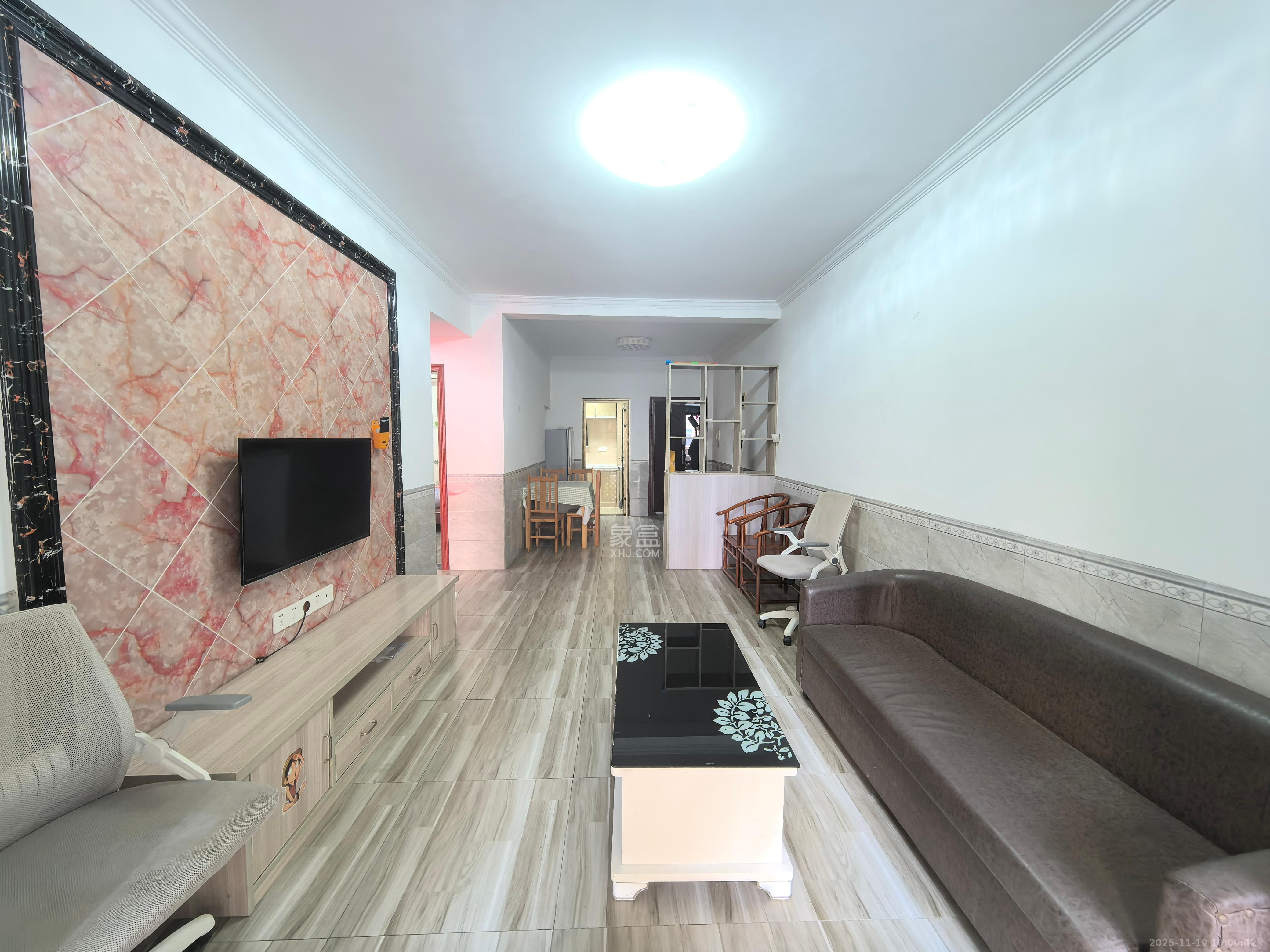 星城新宇颐景苑 2室2厅1卫 2000.0元/月 星城新宇颐景苑 2室2厅1卫 2000.0元/月室内图