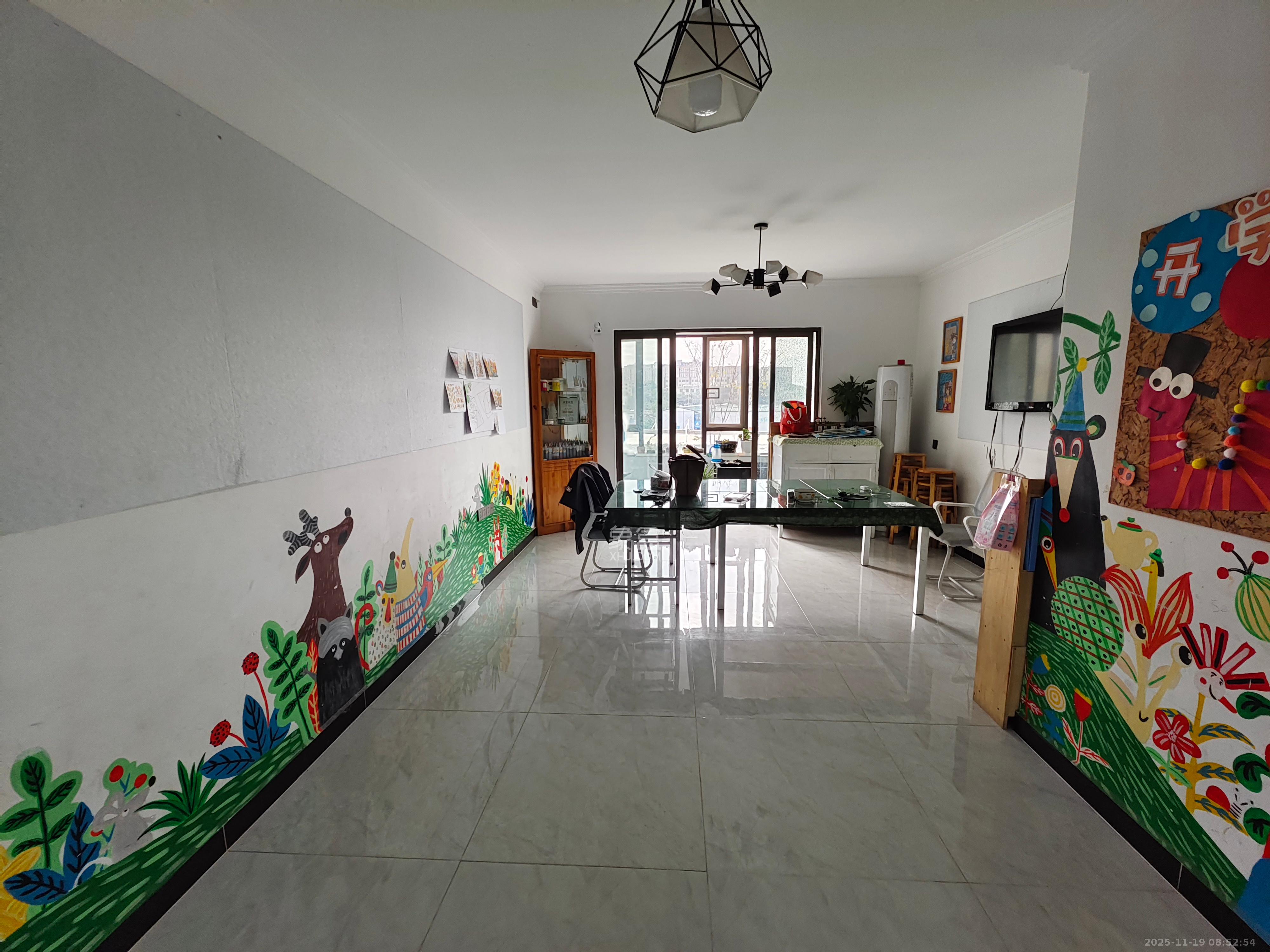 大唐印象二期御府  3室2厅2卫    3500.0元/月室内图