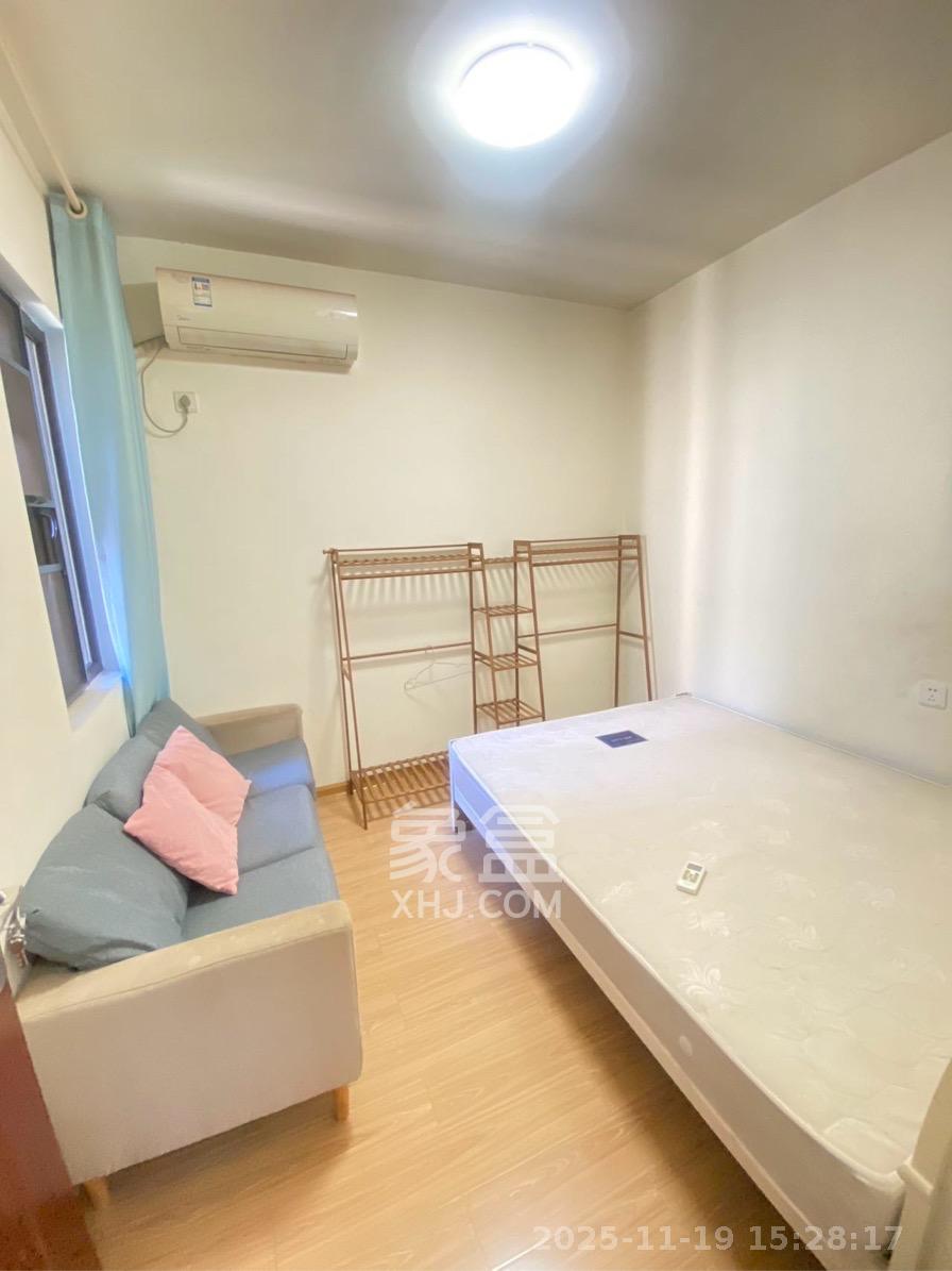 卓越蔚蓝城邦 3室2厅1卫 1800.0元/月 卓越蔚蓝城邦 3室2厅1卫 1800.0元/月室内图