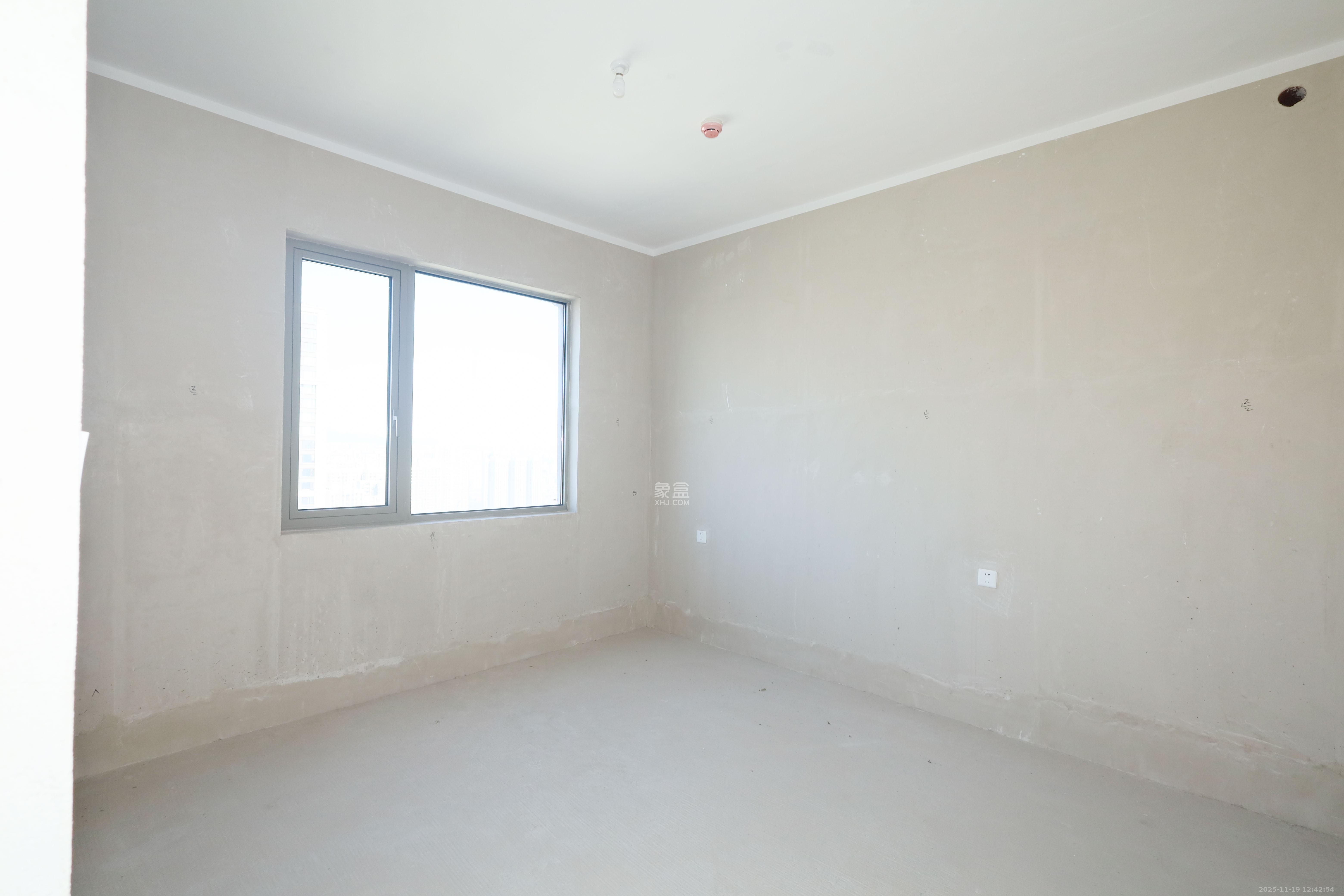 梅溪华府（新城金茂梦想华府）  4室2厅3卫    239.8万卧室