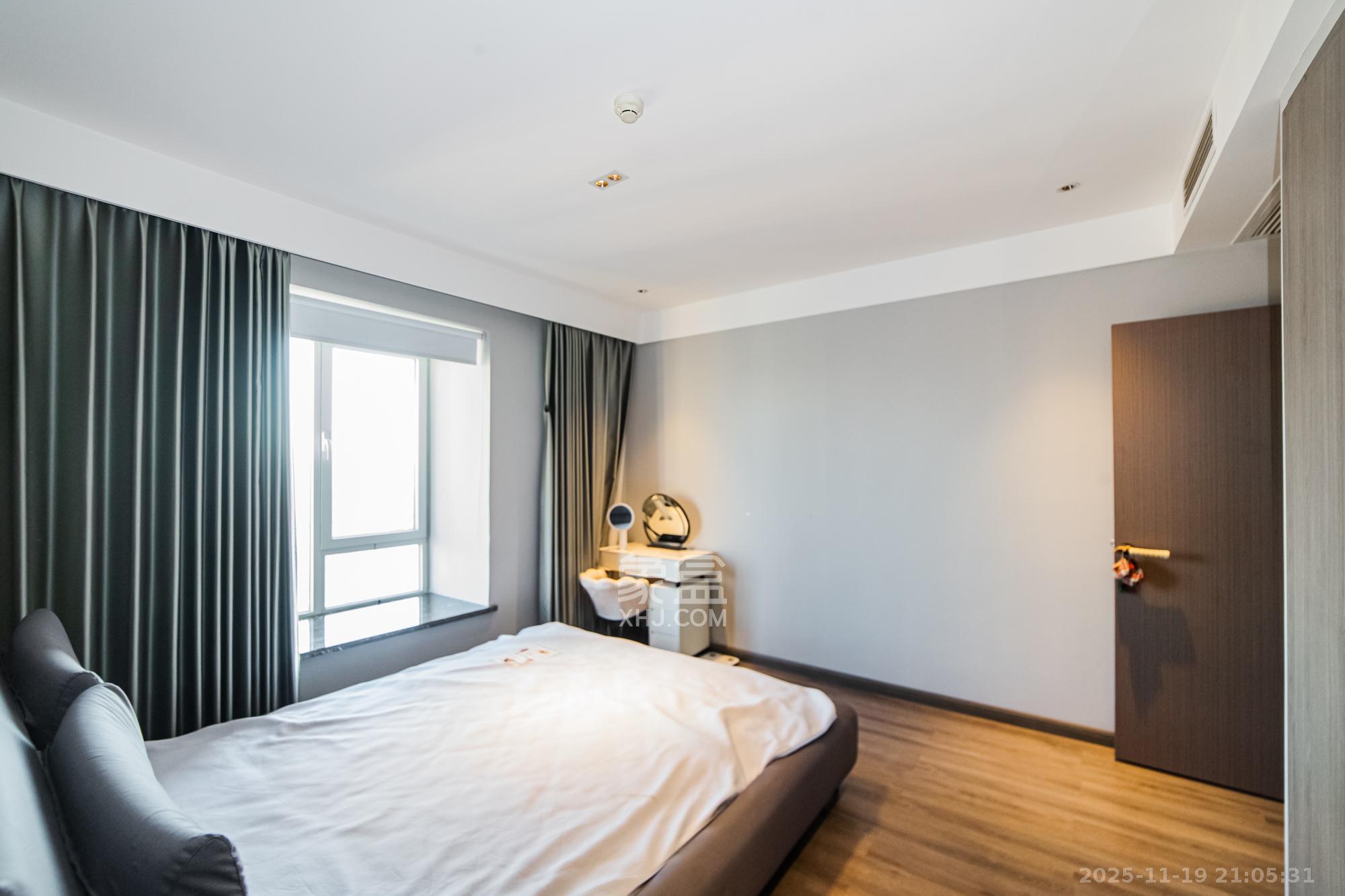 北辰三角洲C3区  3室2厅2卫    180.0万卧室