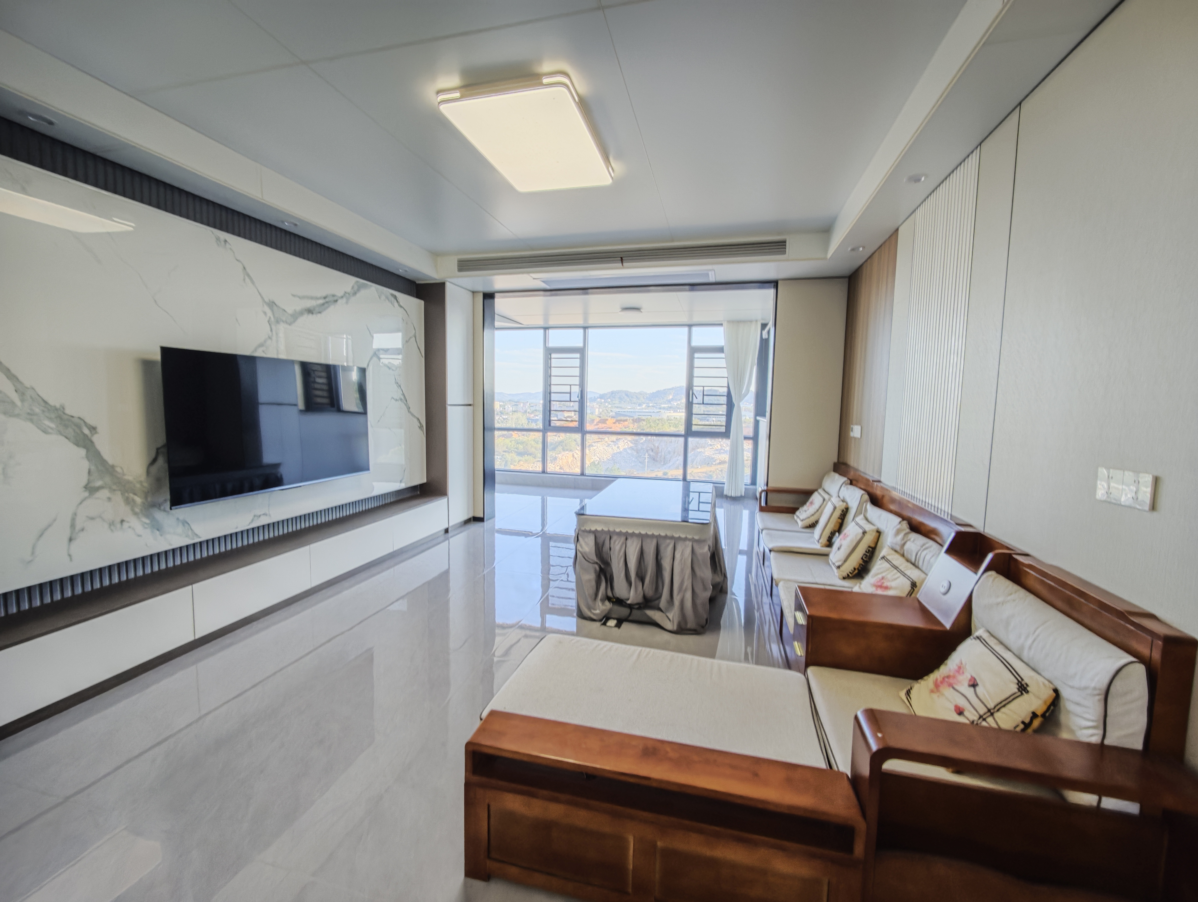 徐福桃花源  3室2厅2卫    2000.0元/月室内图