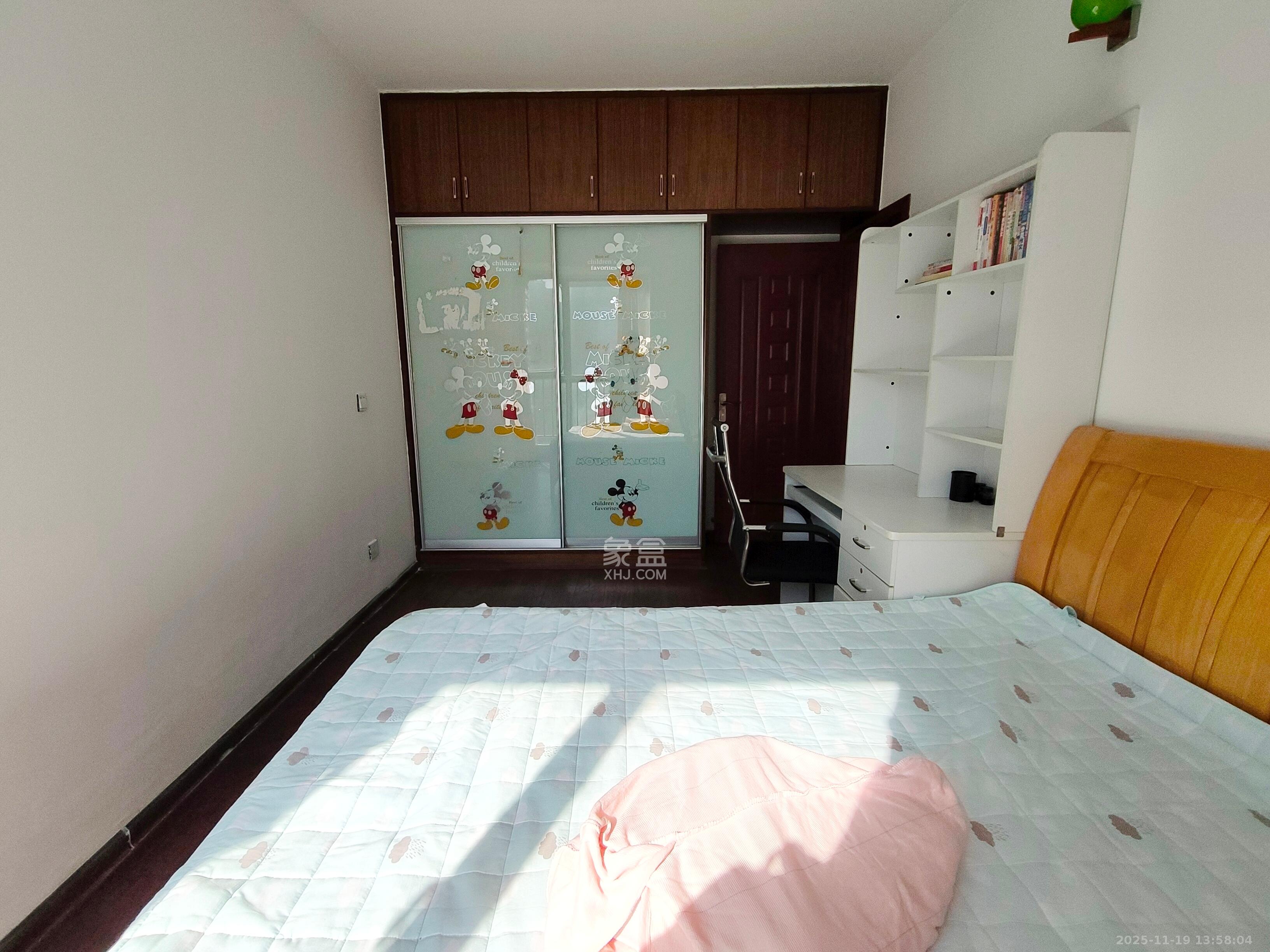 华天LOHO小镇  3室2厅1卫    1600.0元/月室内图