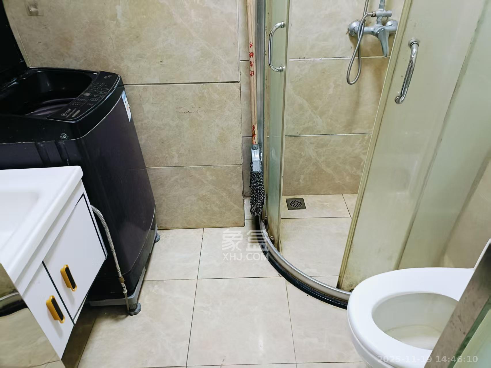 佐佑大厦  1室1厅1卫    700.0元/月