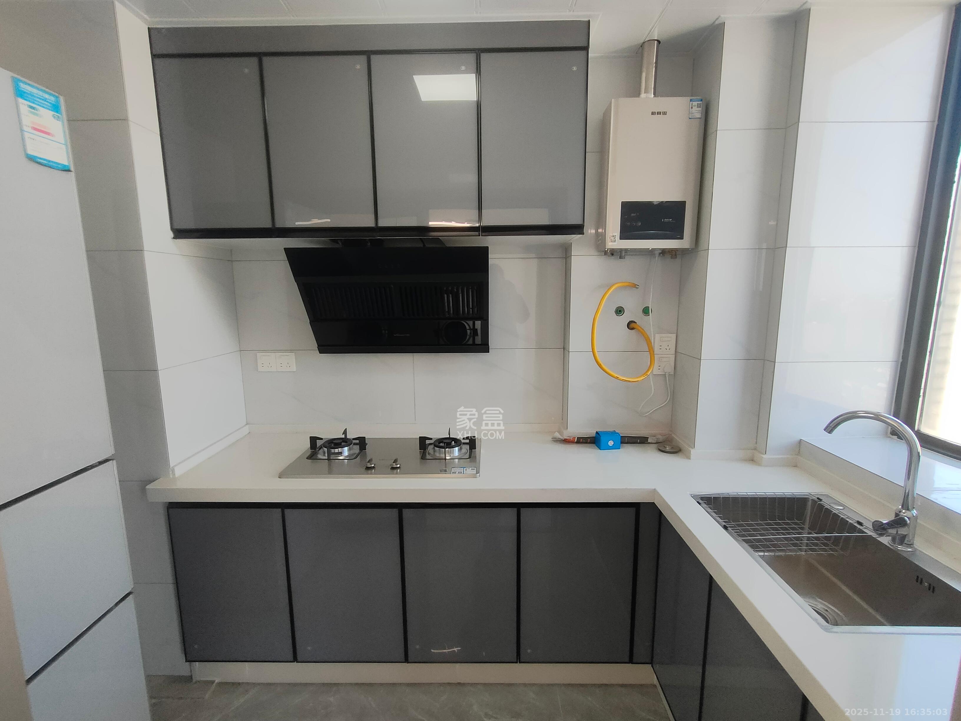 园康星都荟  3室2厅1卫    2500.0元/月室内图