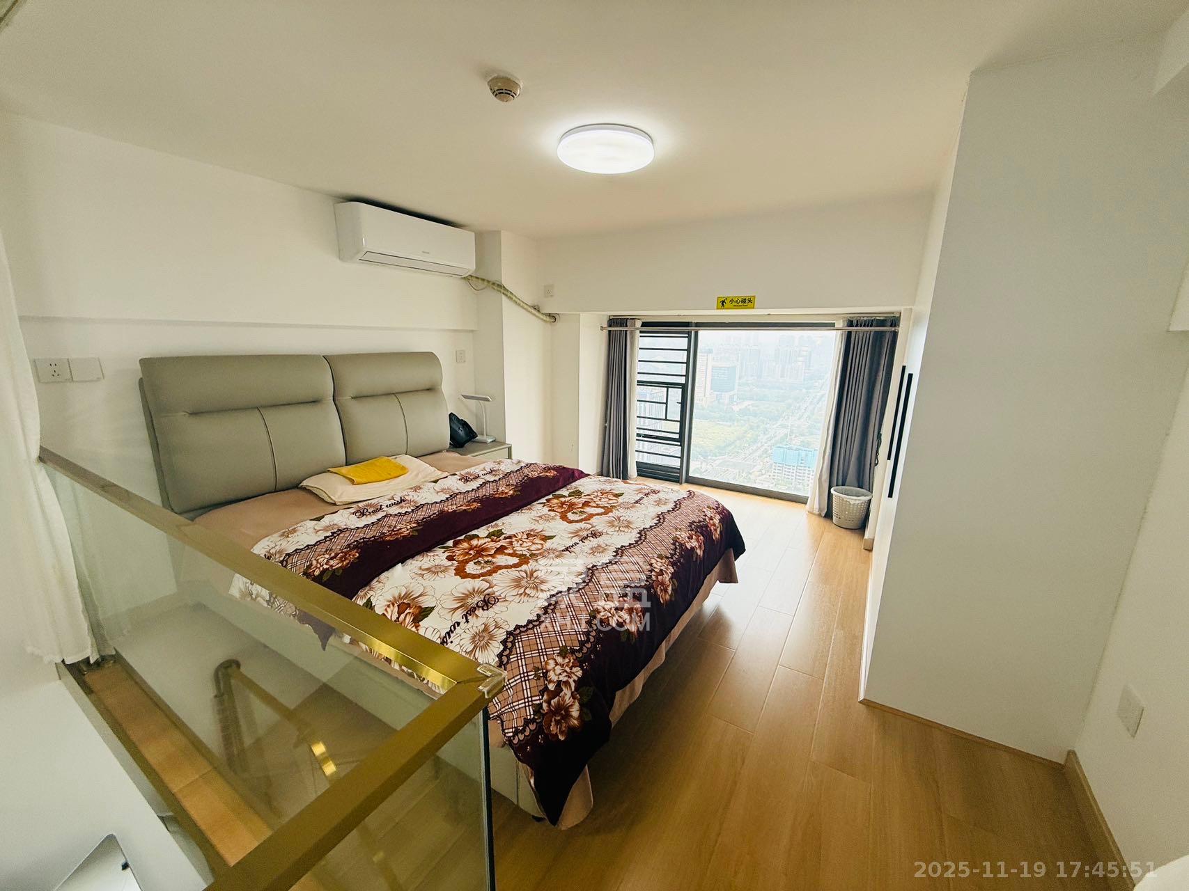 佳兆业云顶都汇 1室0厅0卫 1850.0元/月 佳兆业云顶都汇 1室0厅0卫 1850.0元/月室内图