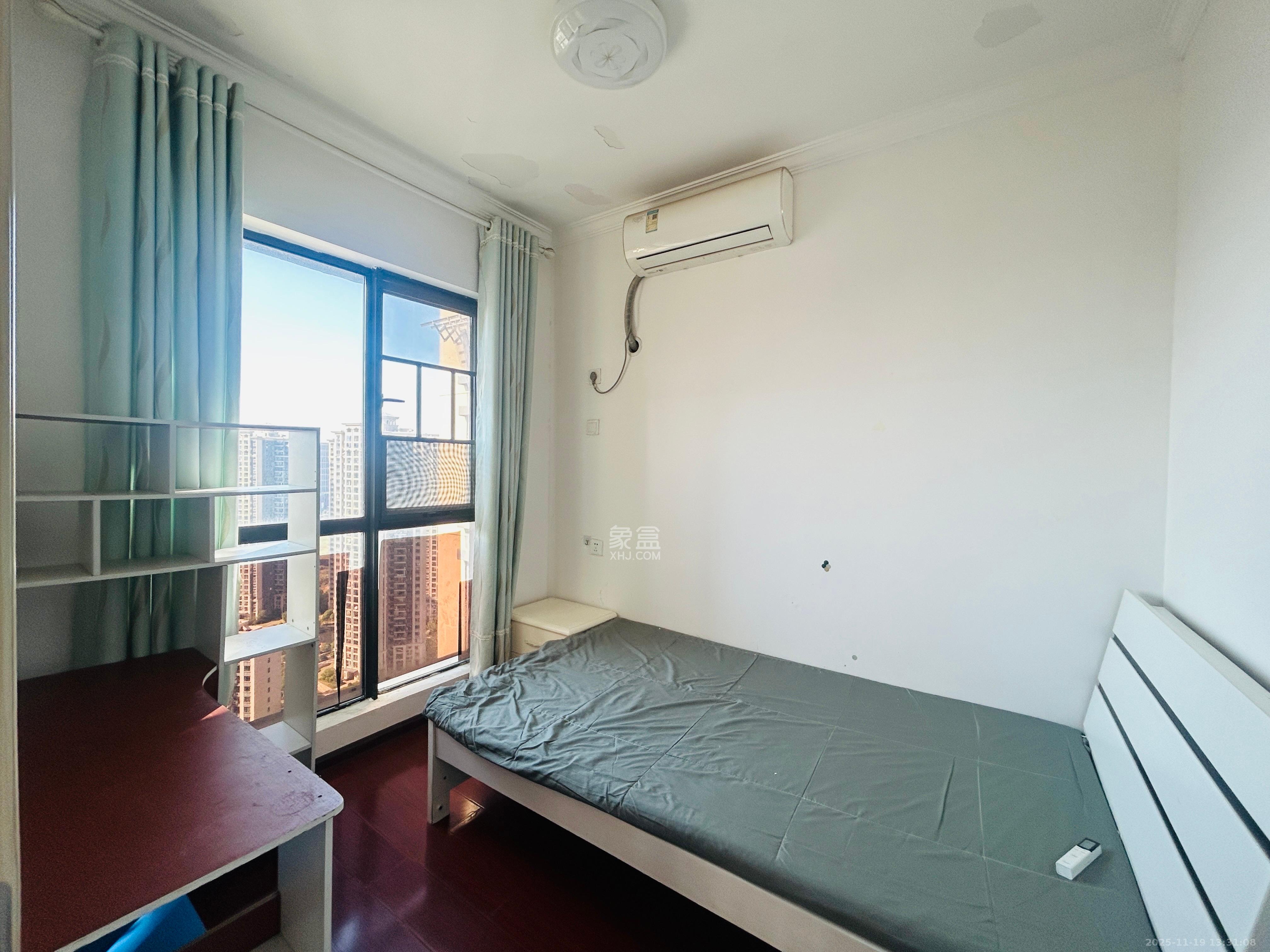 振业城二期 3室2厅1卫 2600.0元/月 振业城二期 3室2厅1卫 2600.0元/月室内图