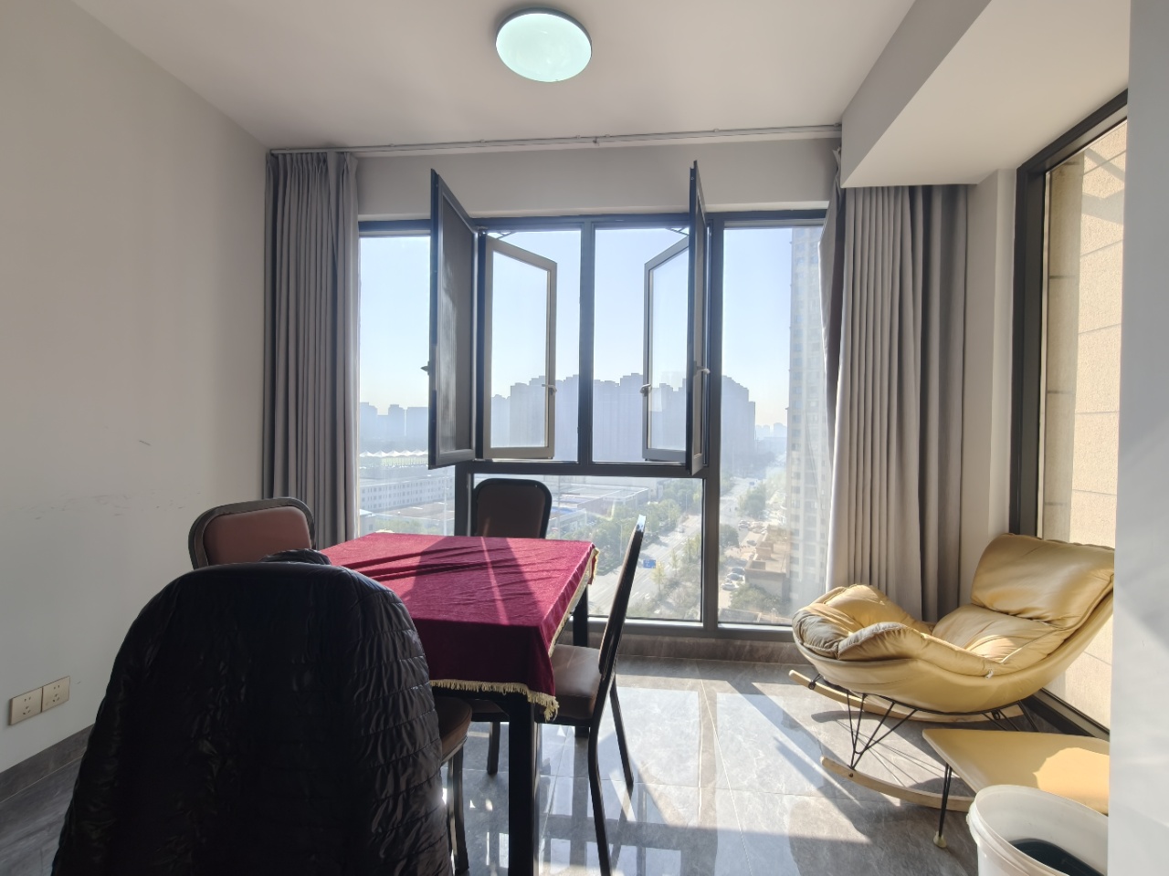 中欧昆仑首府  3室2厅2卫    65.8万室内图