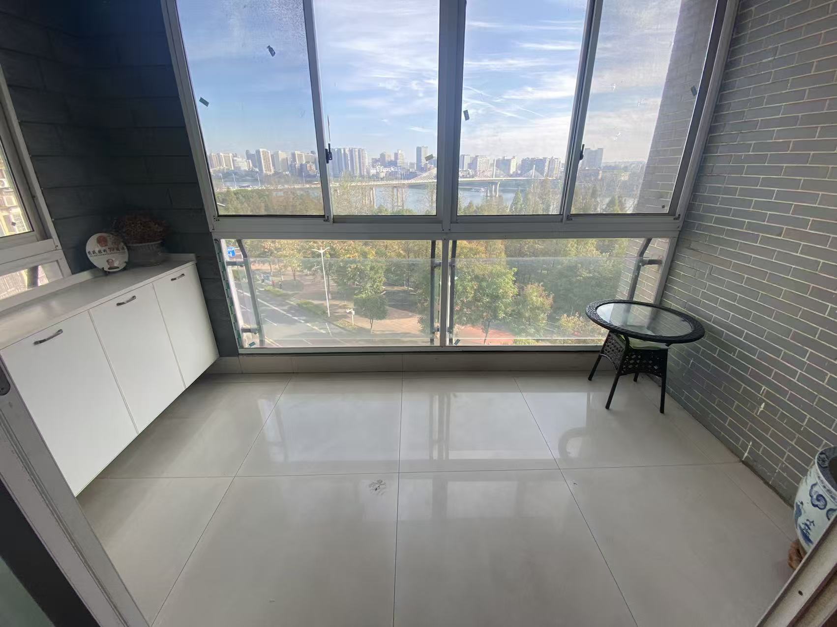 江岸人家  3室2厅2卫    43.8万室内图