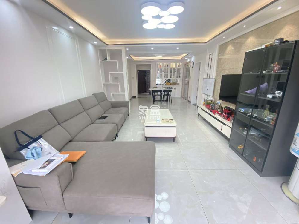 恒瑞雅园  3室2厅2卫    62.0万