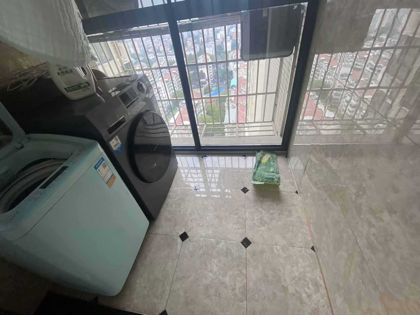 恒瑞雅园 3室2厅2卫 62.0万 恒瑞雅园 3室2厅2卫 62.0万室内图