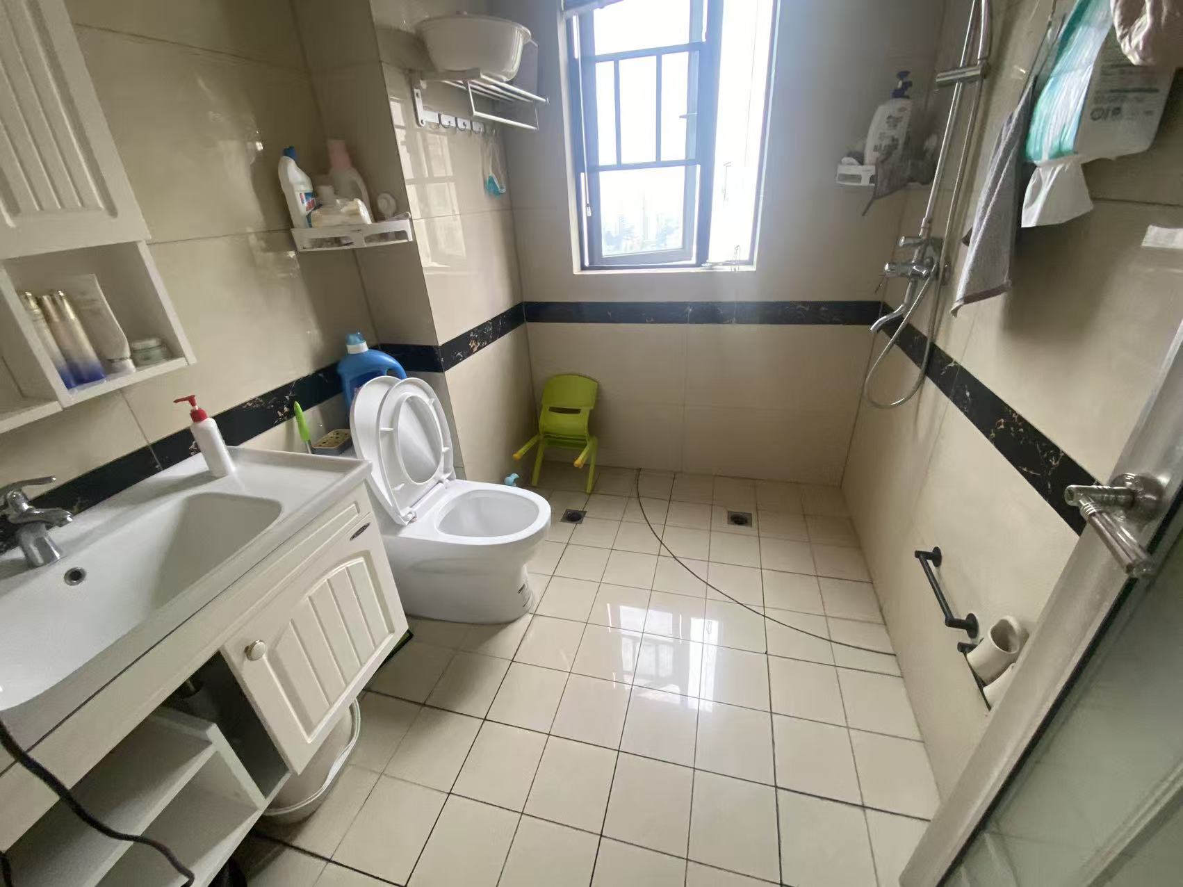 恒瑞雅园  3室2厅2卫    62.0万室内图