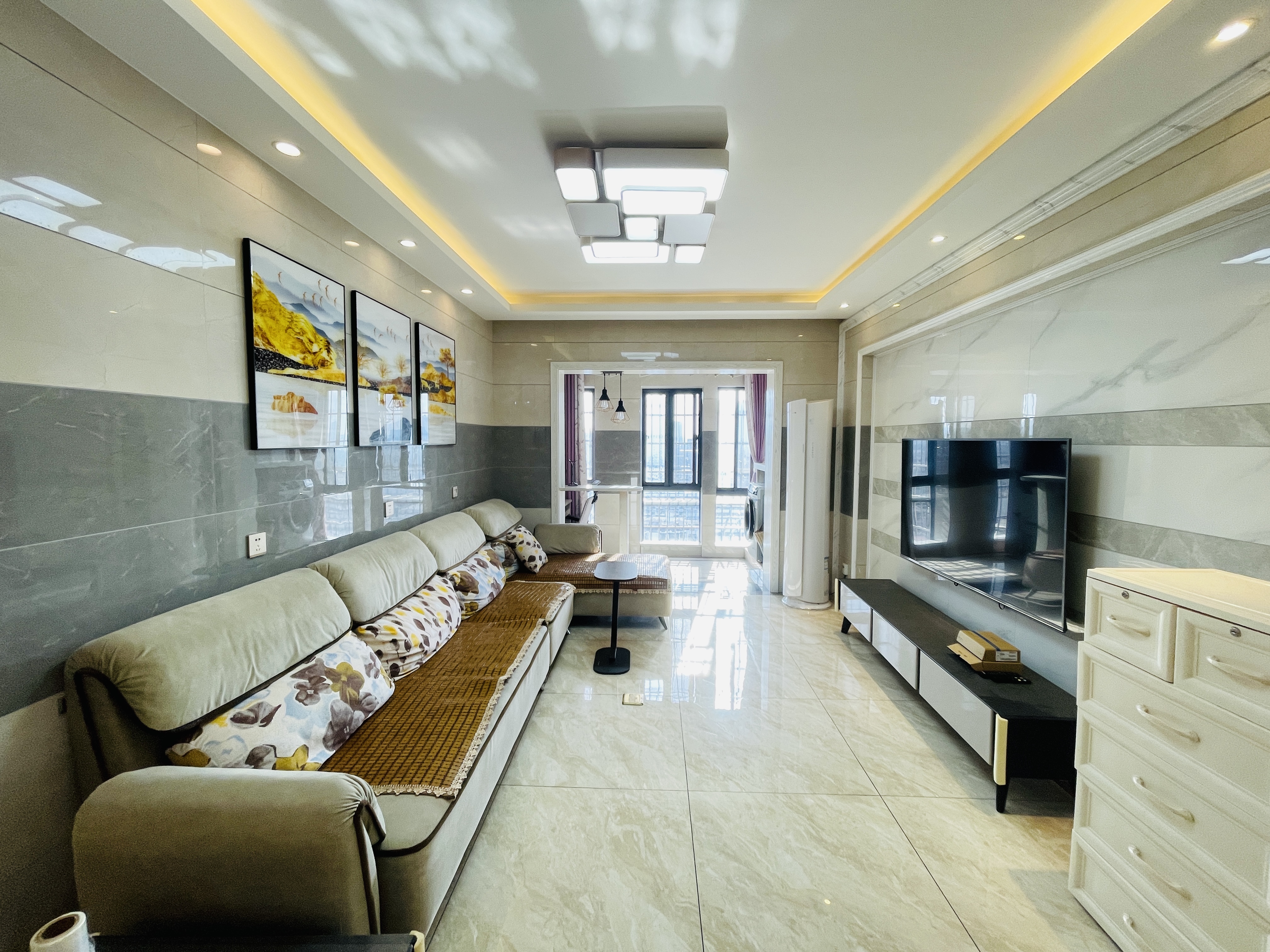 文化园三期 2室2厅1卫 42.8万 文化园三期 2室2厅1卫 42.8万室内图