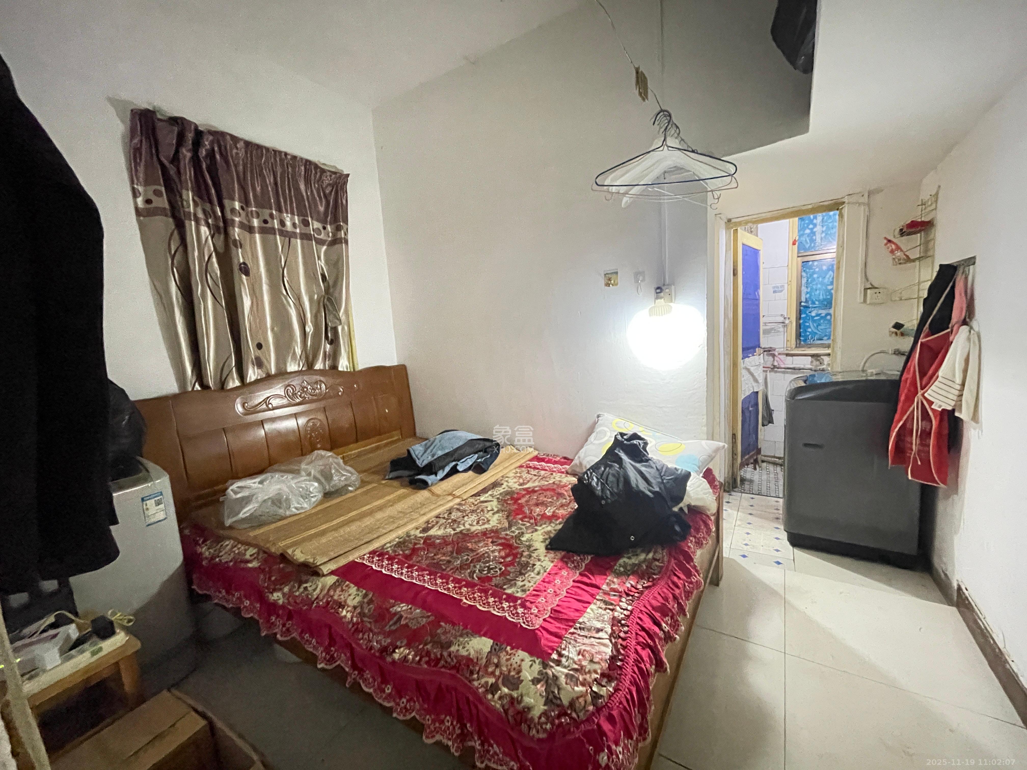 红旗区四片 1室1厅1卫 1200.0元/月 红旗区四片 1室1厅1卫 1200.0元/月室内图