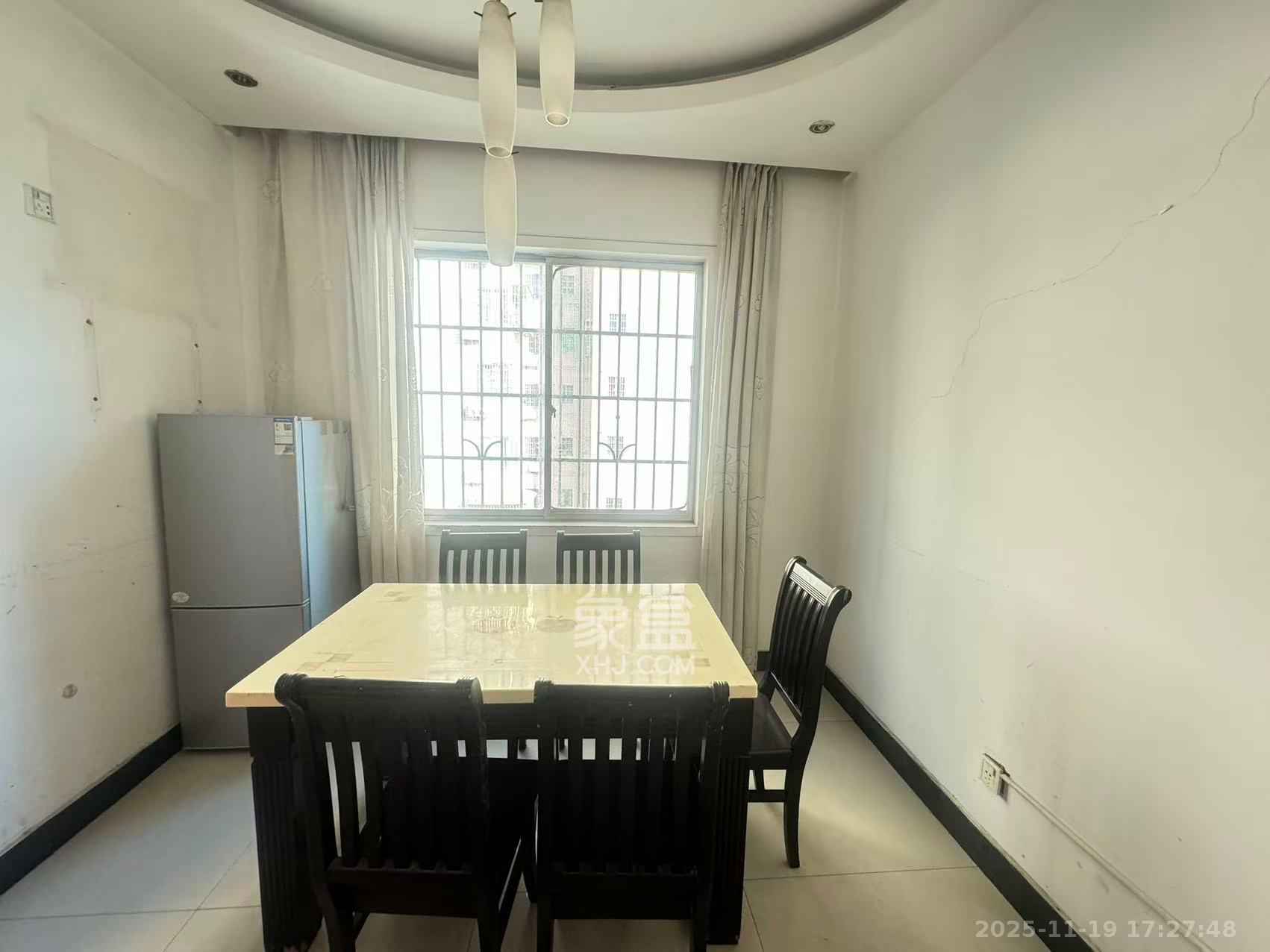 时代天骄 3室2厅2卫 2100.0元/月 时代天骄 3室2厅2卫 2100.0元/月室内图