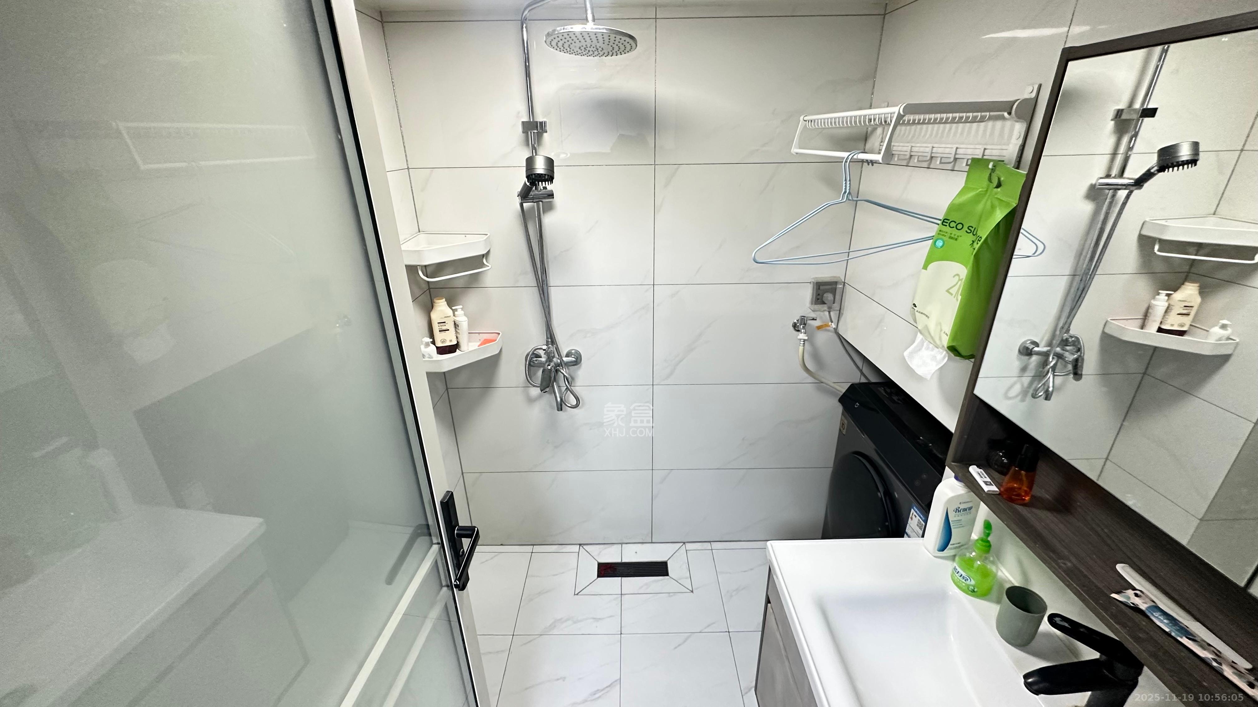 润和彩虹荟  2室1厅1卫    1600.0元/月室内图