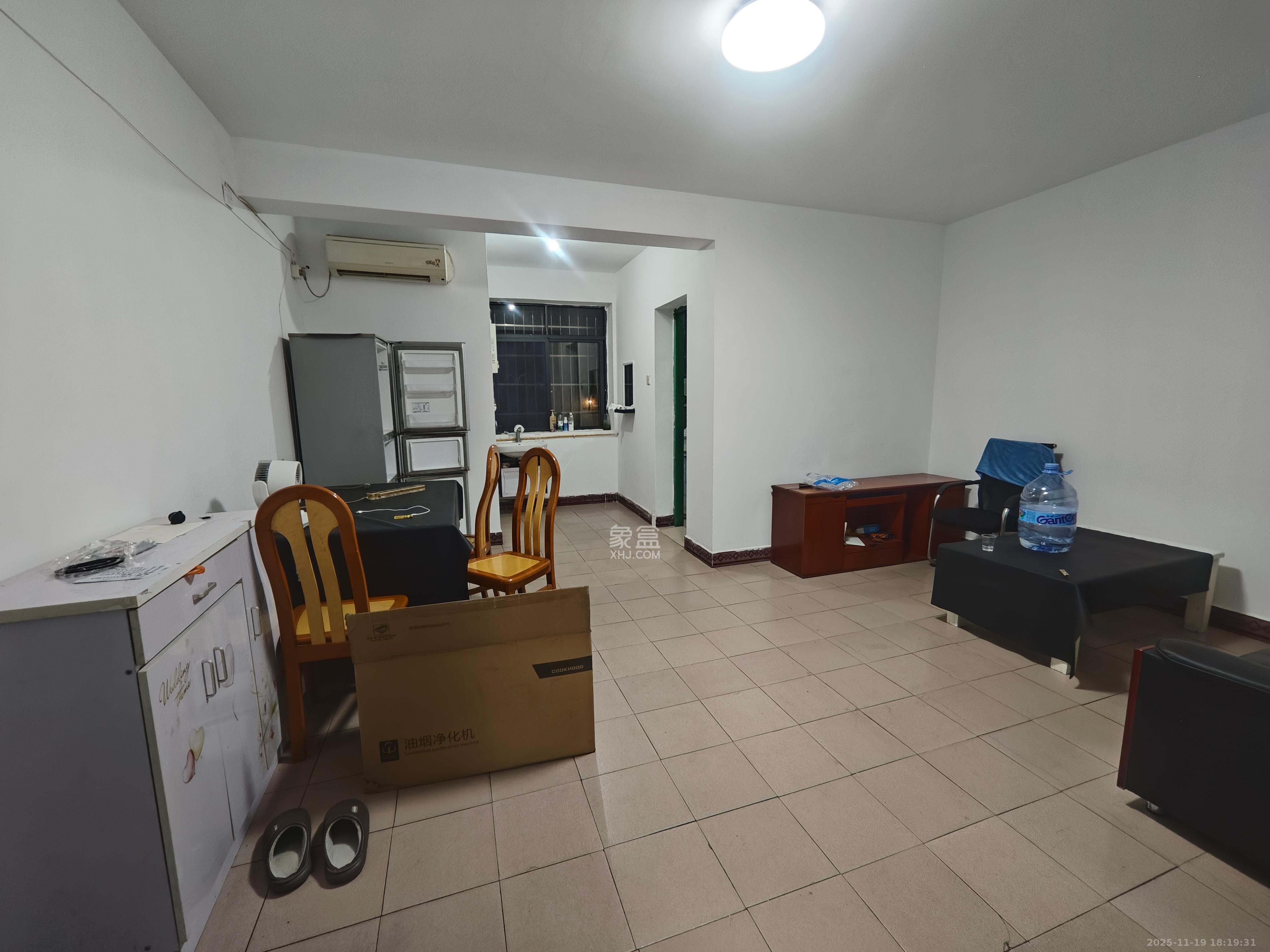 湘绣研究所南院  2室1厅1卫    1700.0元/月室内图