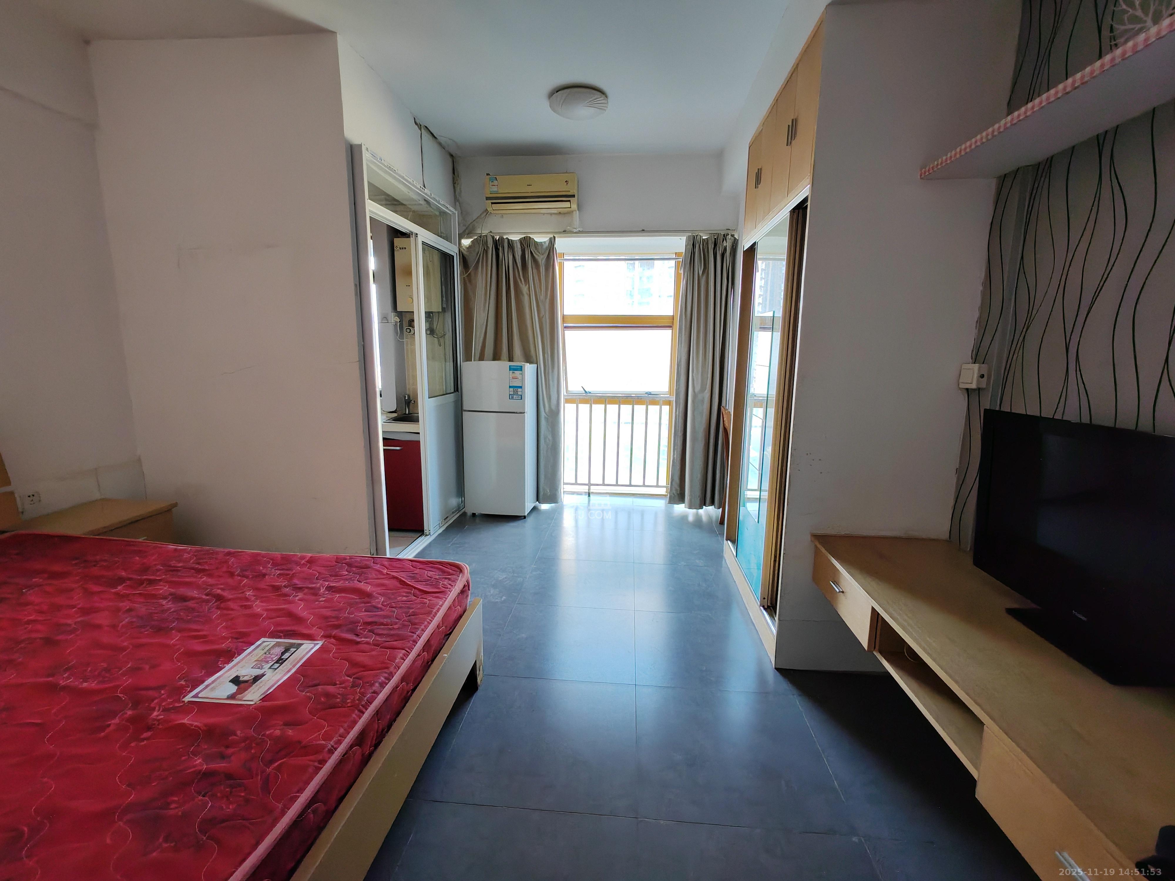 天健芙蓉盛世一期  1室0厅1卫    1400.0元/月