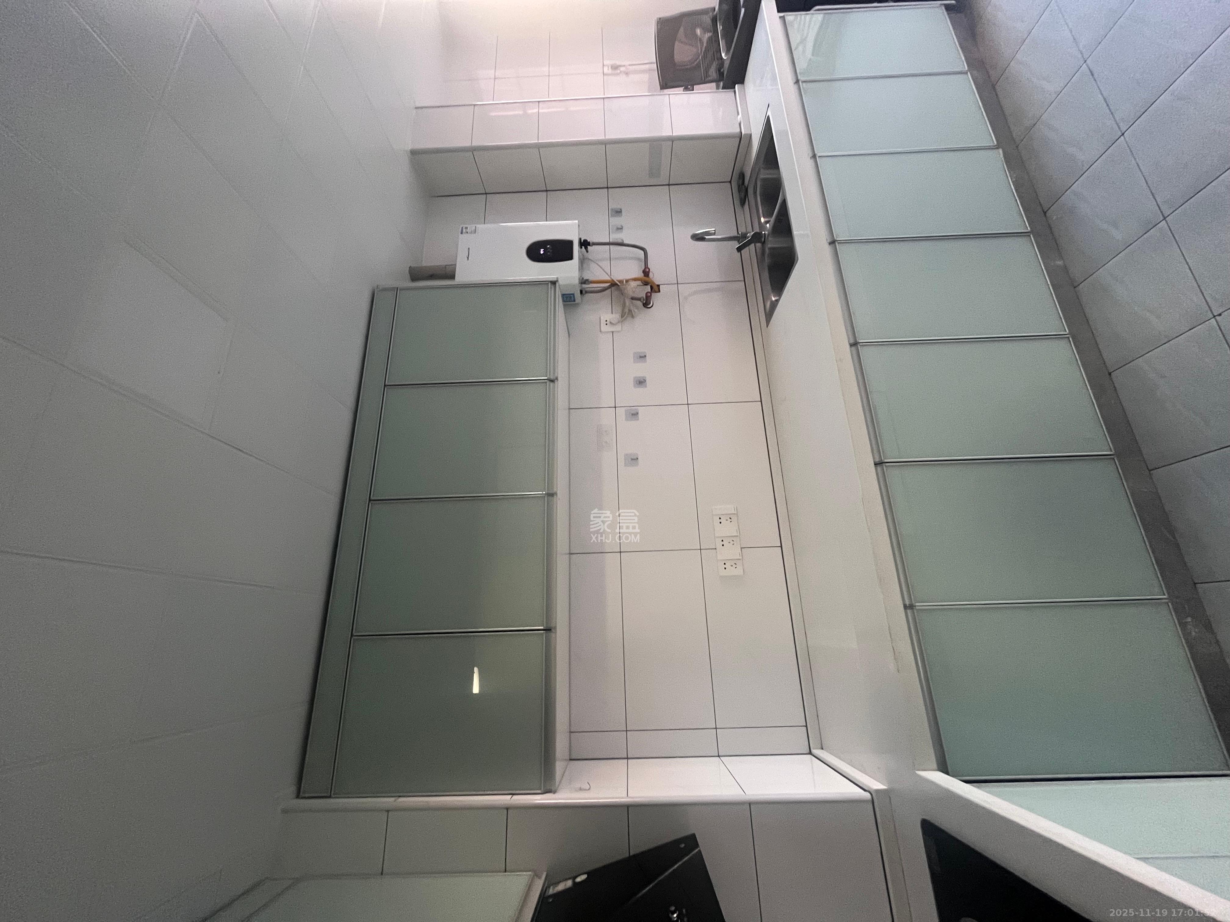 嘉荣苑 1室1厅1卫 1400.0元/月 嘉荣苑 1室1厅1卫 1400.0元/月室内图