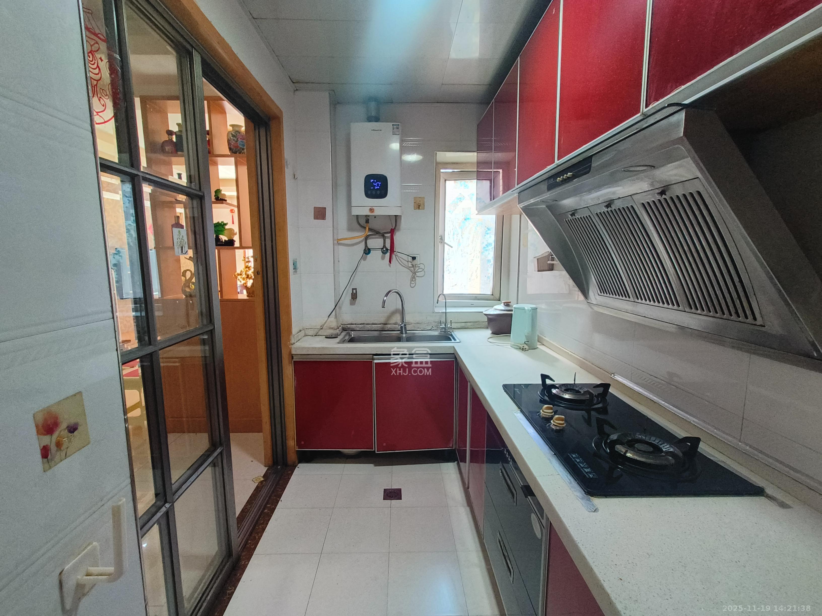 万国城(当代满庭春MOMA)二期 2室2厅1卫 2200.0元/月 万国城(当代满庭春MOMA)二期 2室2厅1卫 2200.0元/月室内图